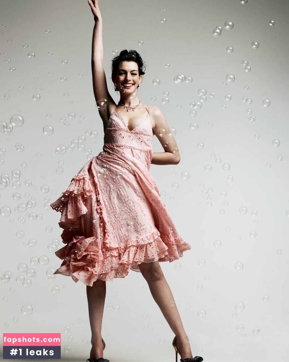 Anne Hathaway gallery photo #1794