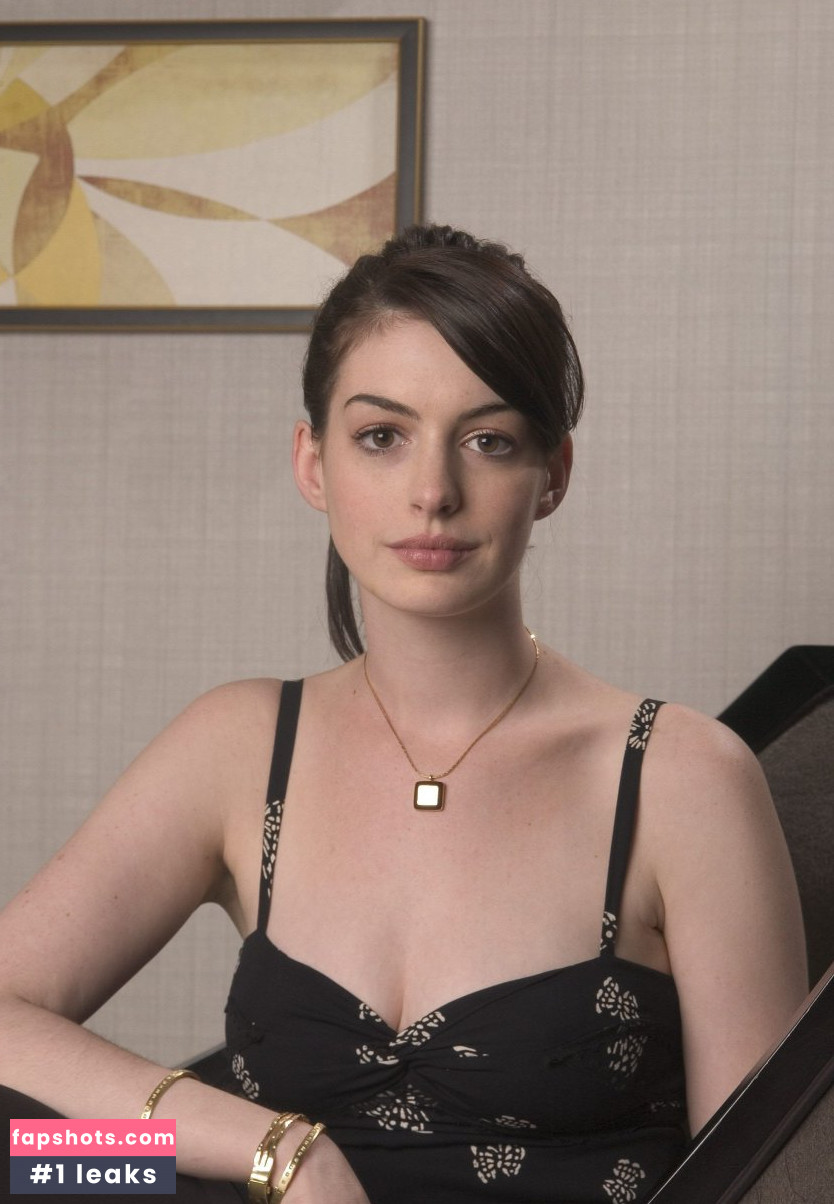 Anne Hathaway gallery photo #1825