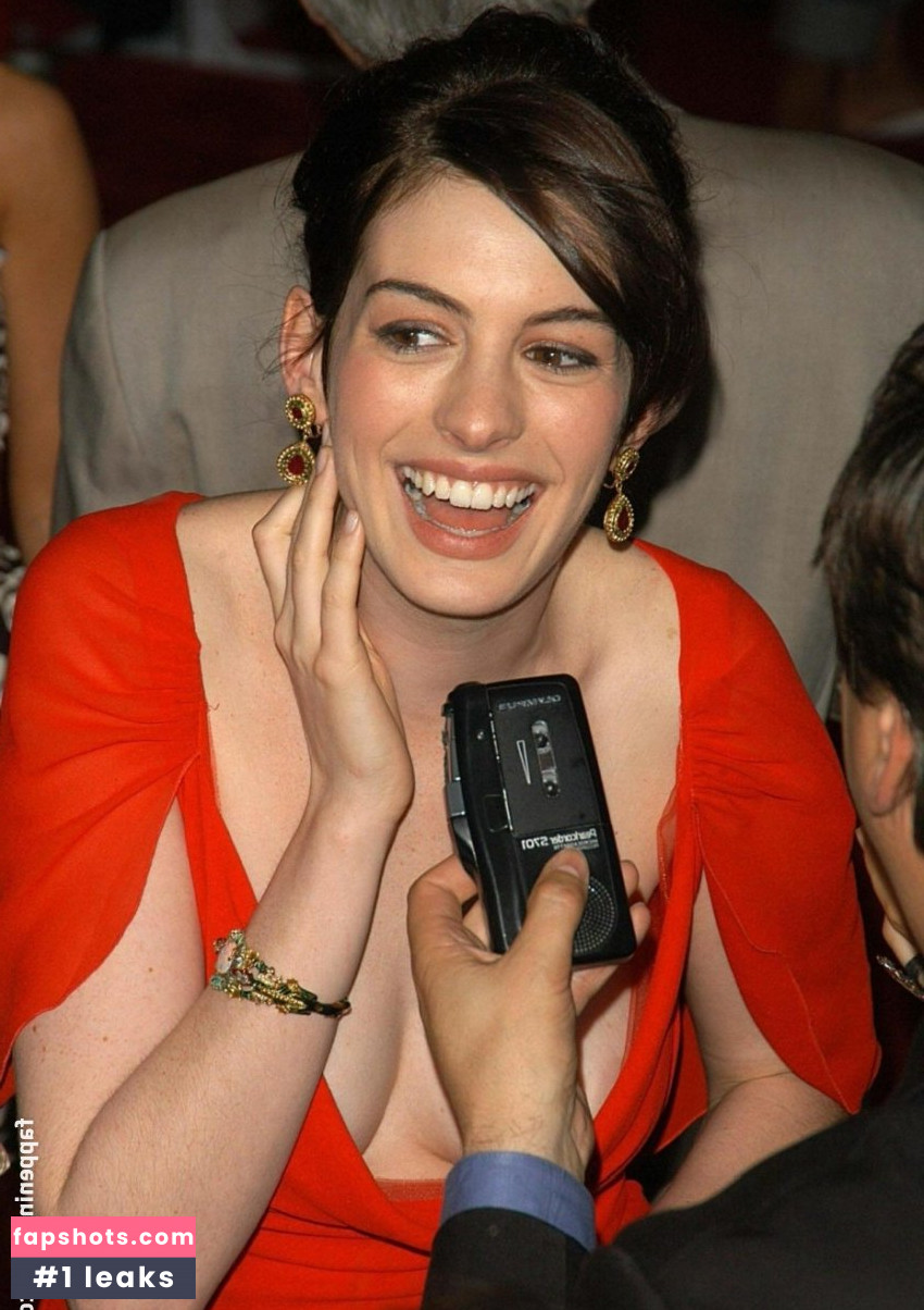 Anne Hathaway gallery photo #1849