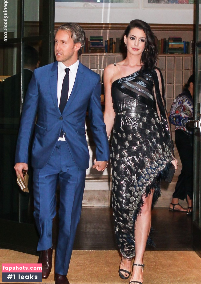 Anne Hathaway gallery photo #1966