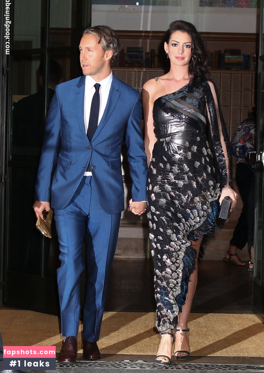 Anne Hathaway gallery photo #1967