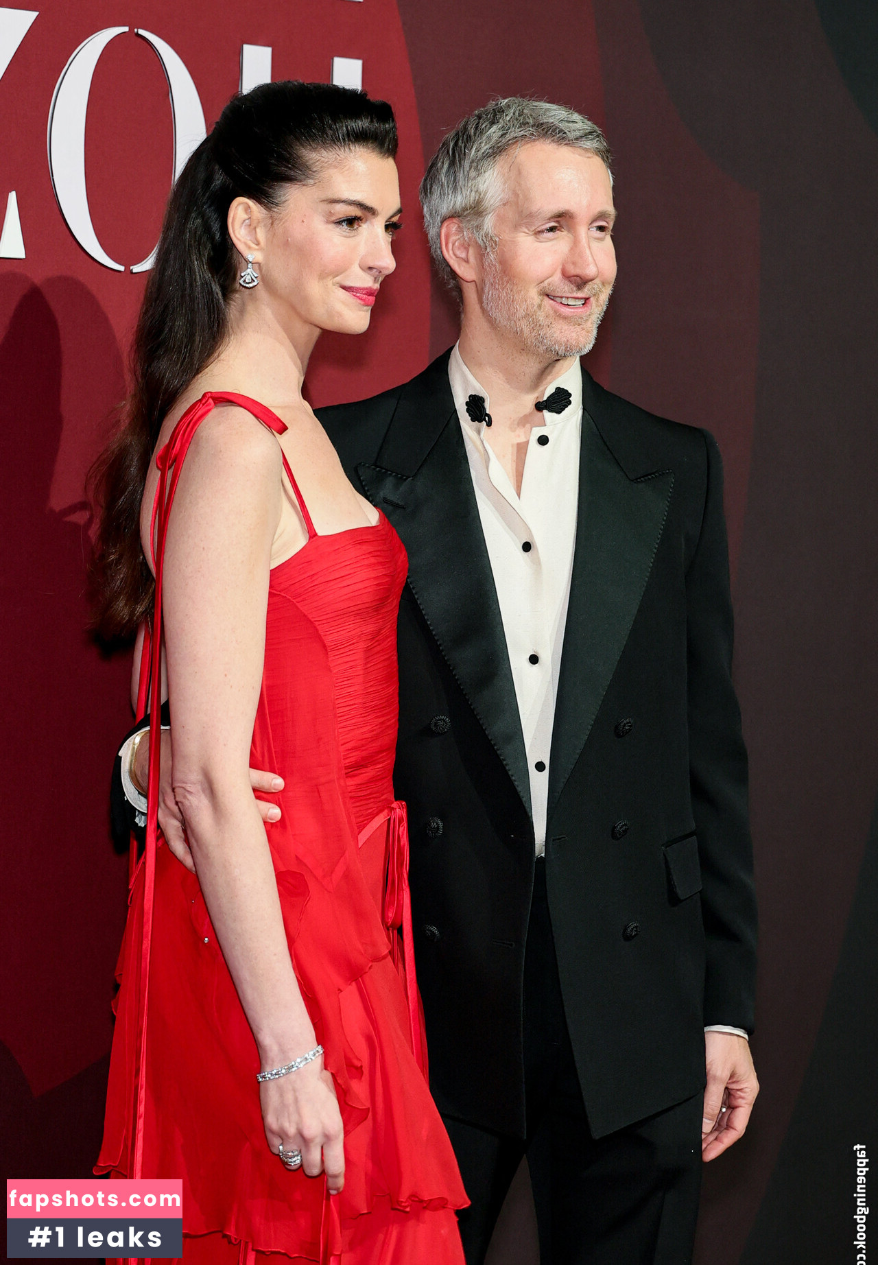 Anne Hathaway gallery photo #21