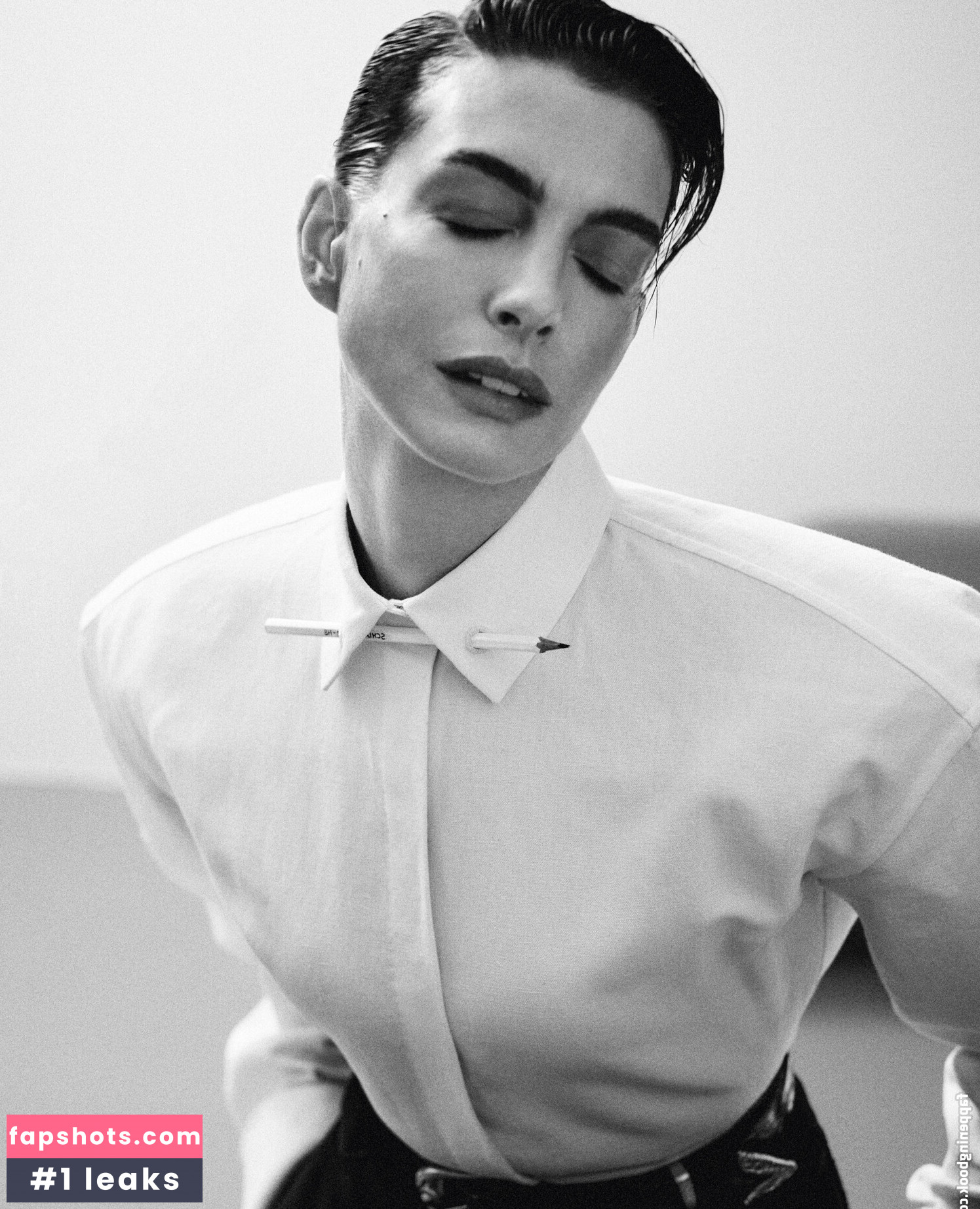 Anne Hathaway gallery photo #202