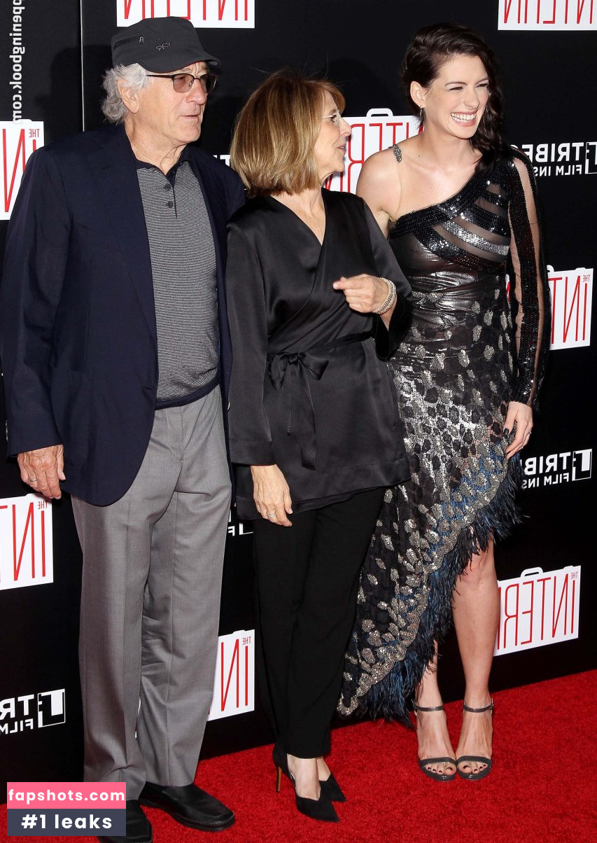 Anne Hathaway gallery photo #2032