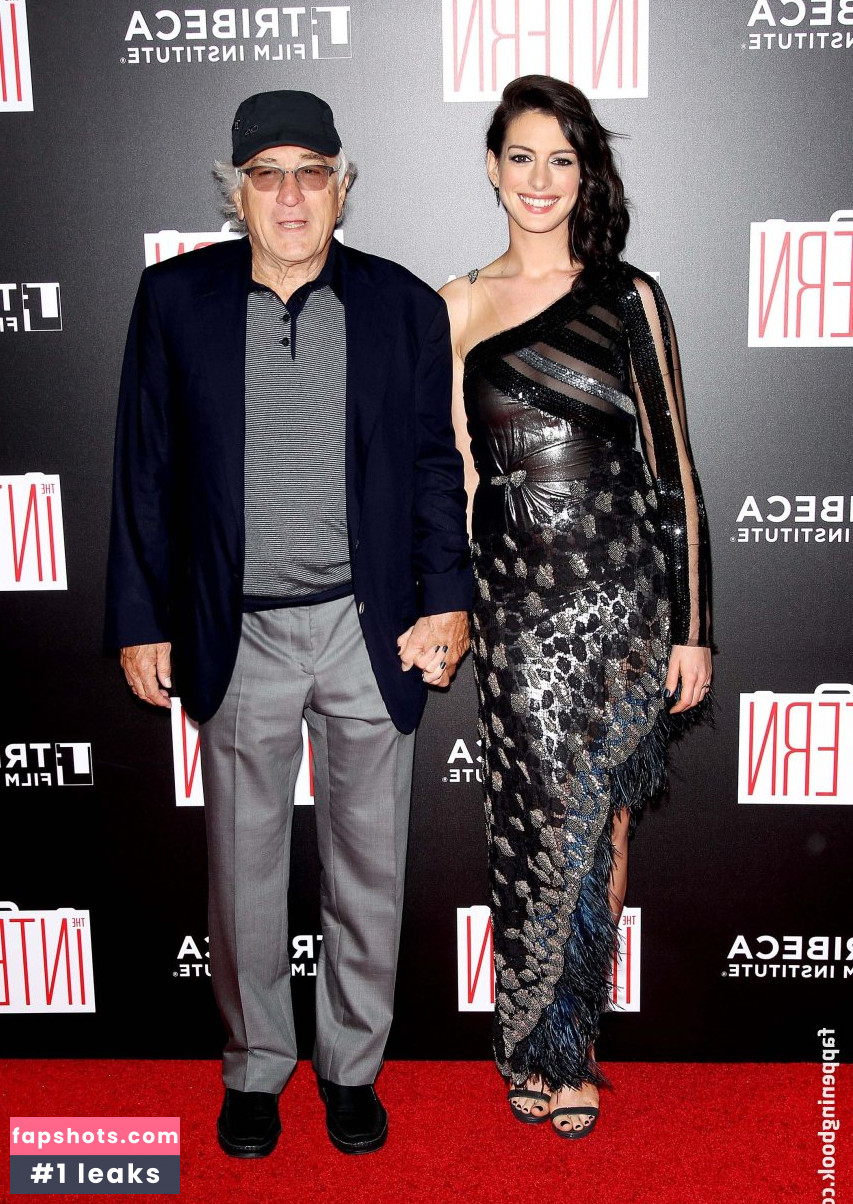 Anne Hathaway gallery photo #2034