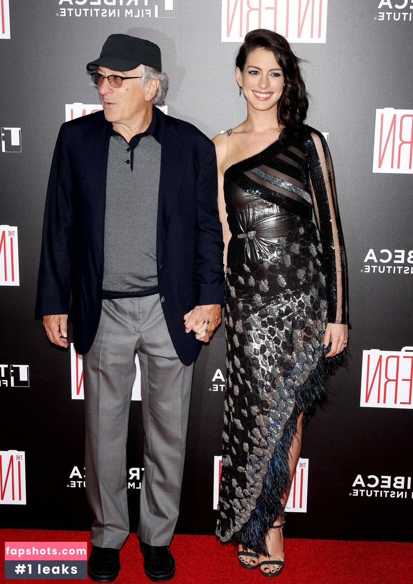 Anne Hathaway gallery photo #2036