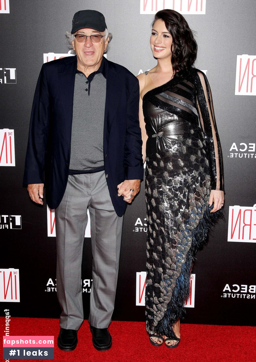 Anne Hathaway gallery photo #2039