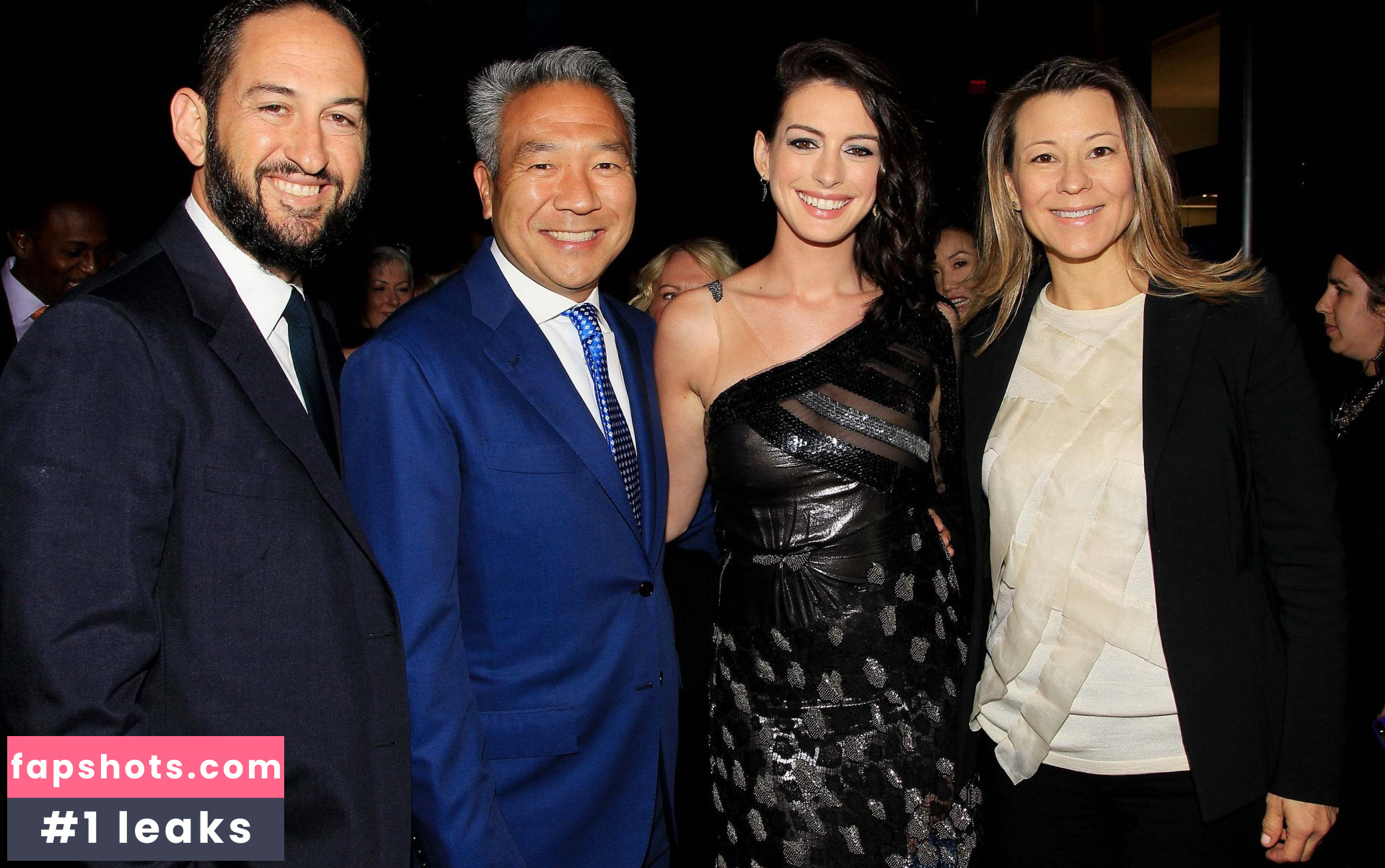 Anne Hathaway gallery photo #2043