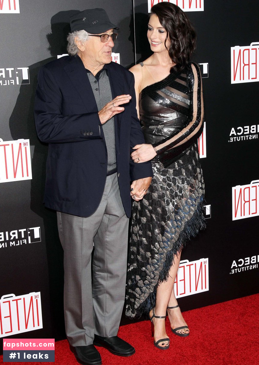 Anne Hathaway gallery photo #2045