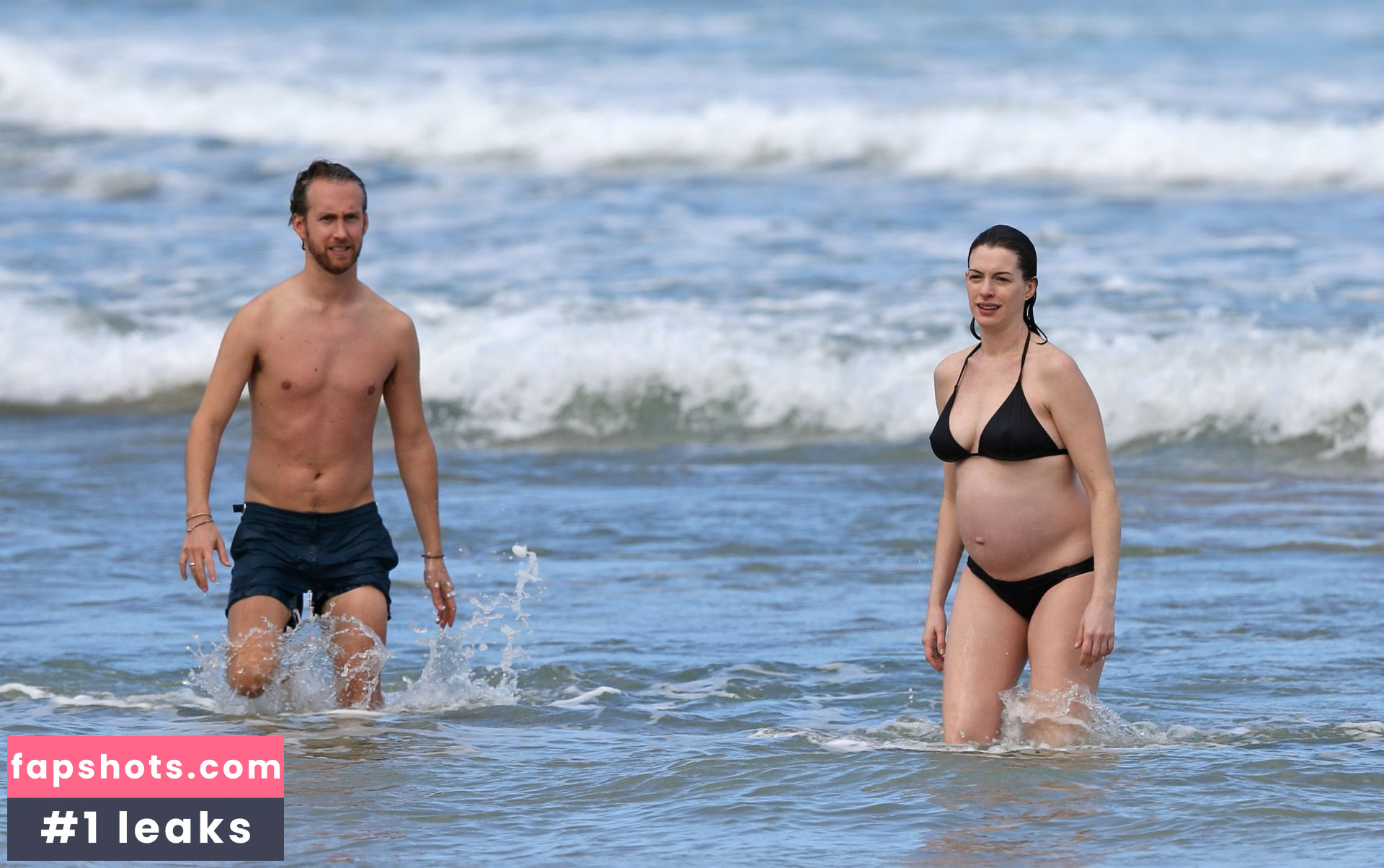 Anne Hathaway gallery photo #2053