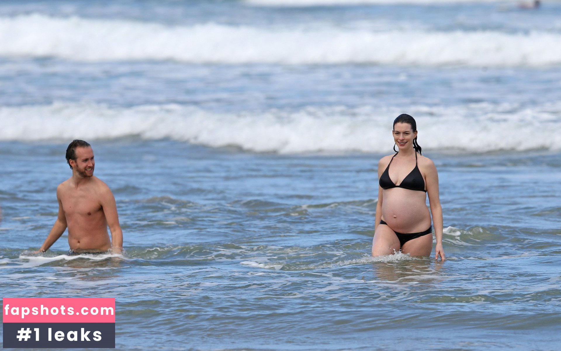 Anne Hathaway gallery photo #2054