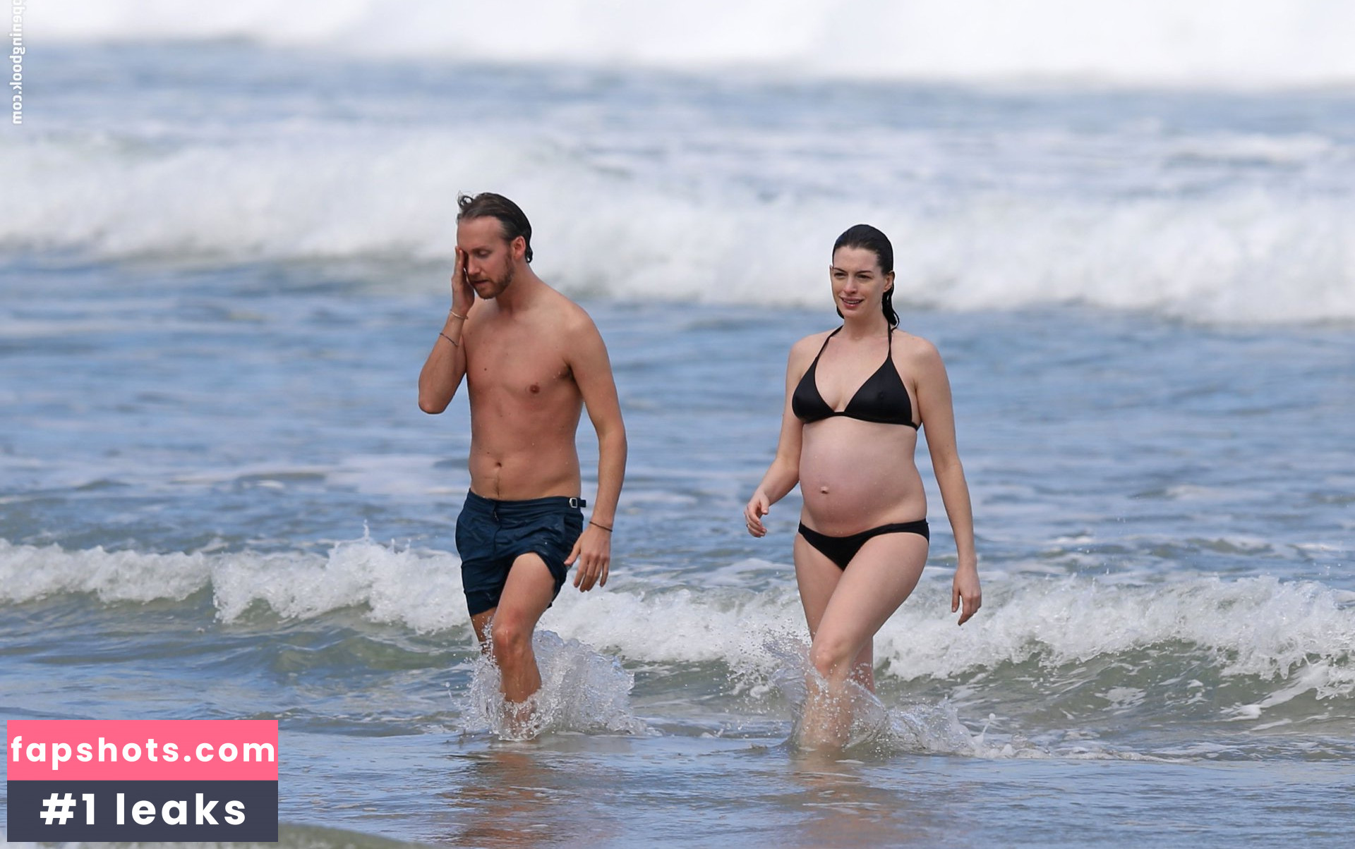 Anne Hathaway gallery photo #2059