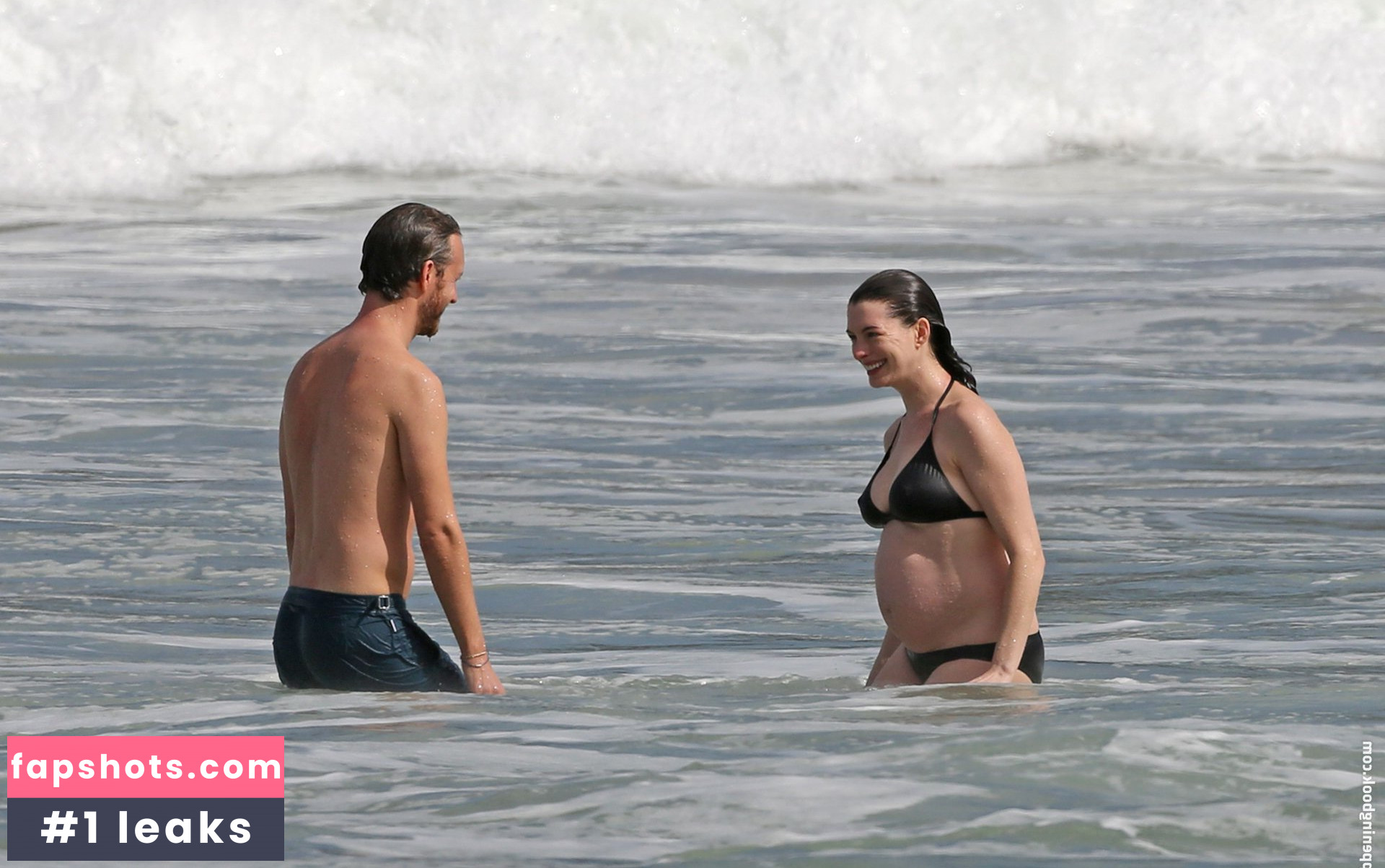 Anne Hathaway gallery photo #2062