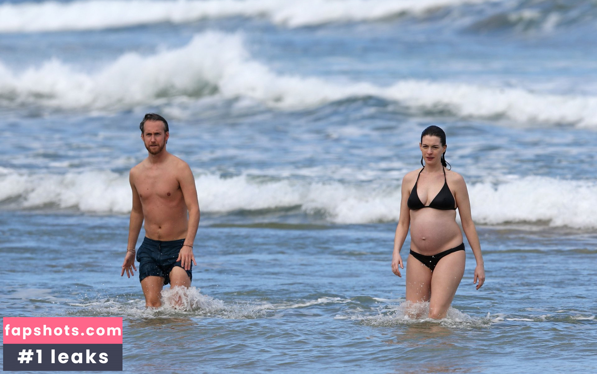 Anne Hathaway gallery photo #2064