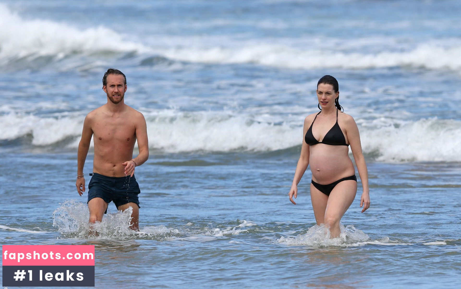 Anne Hathaway gallery photo #2066