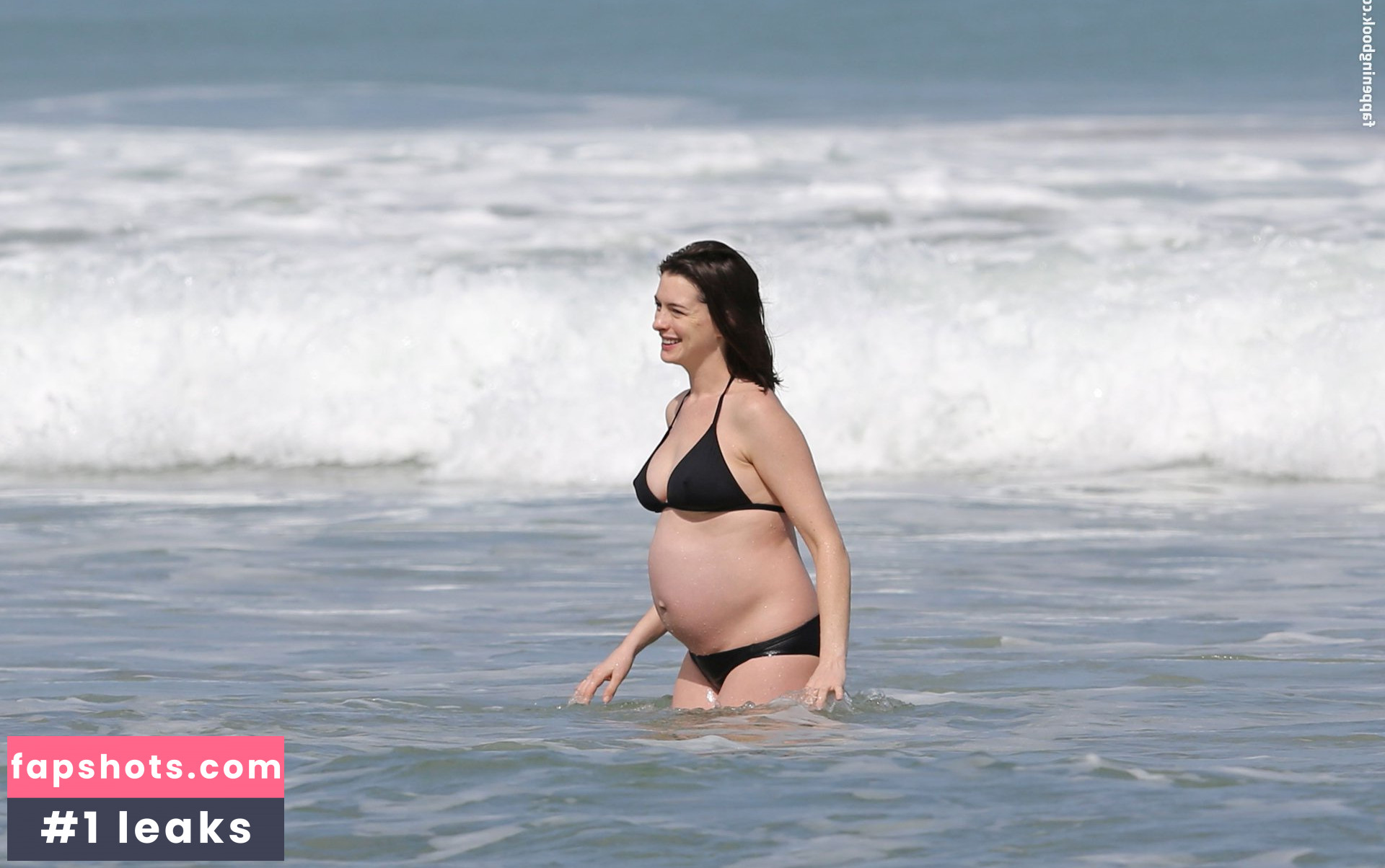 Anne Hathaway gallery photo #2084