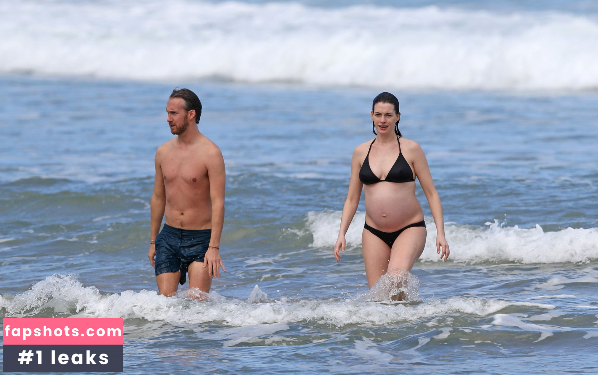 Anne Hathaway gallery photo #2085