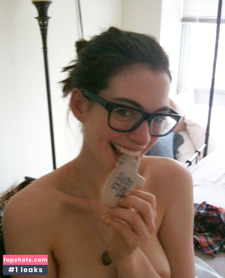 Anne Hathaway gallery photo #2132