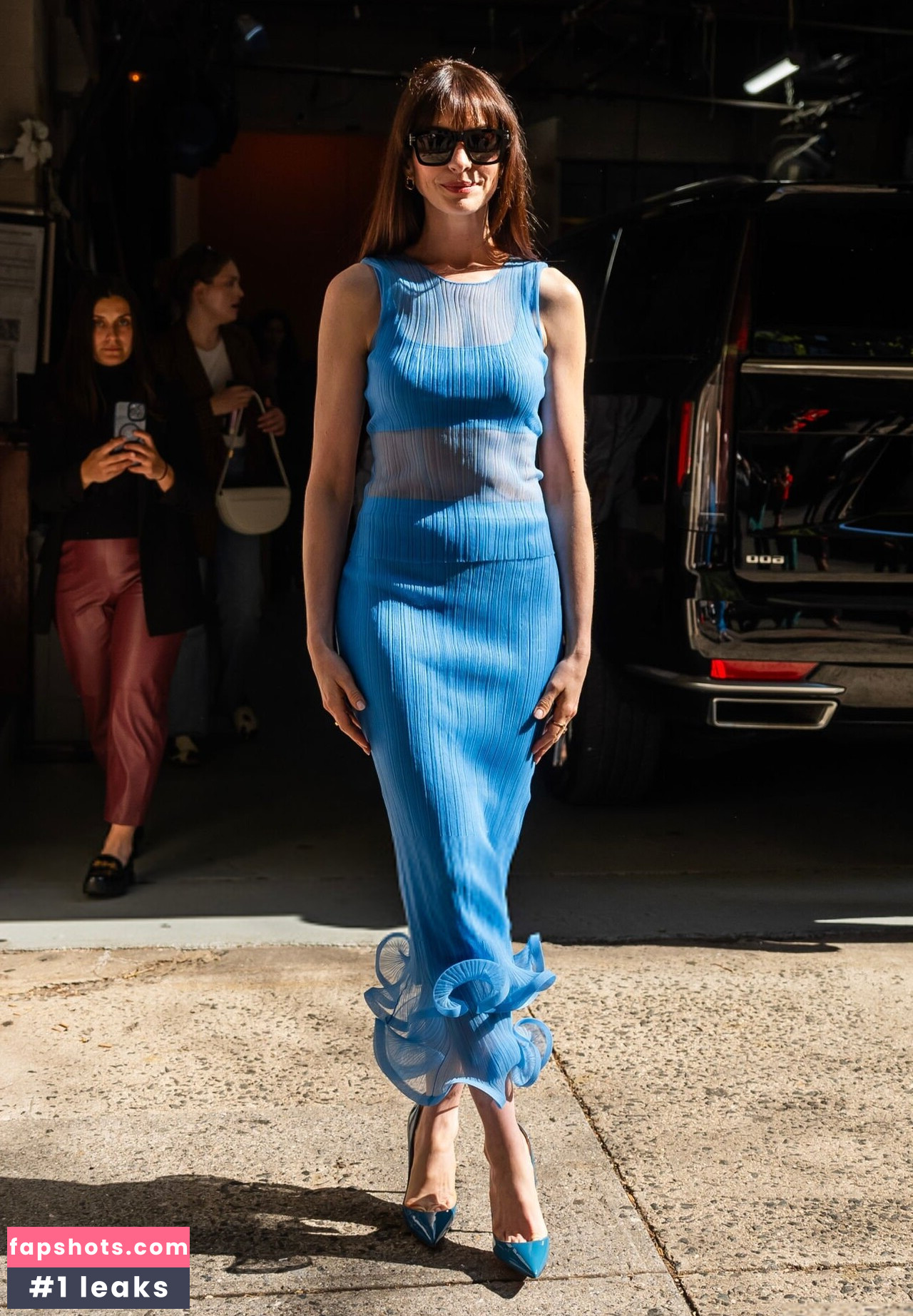 Anne Hathaway gallery photo #216