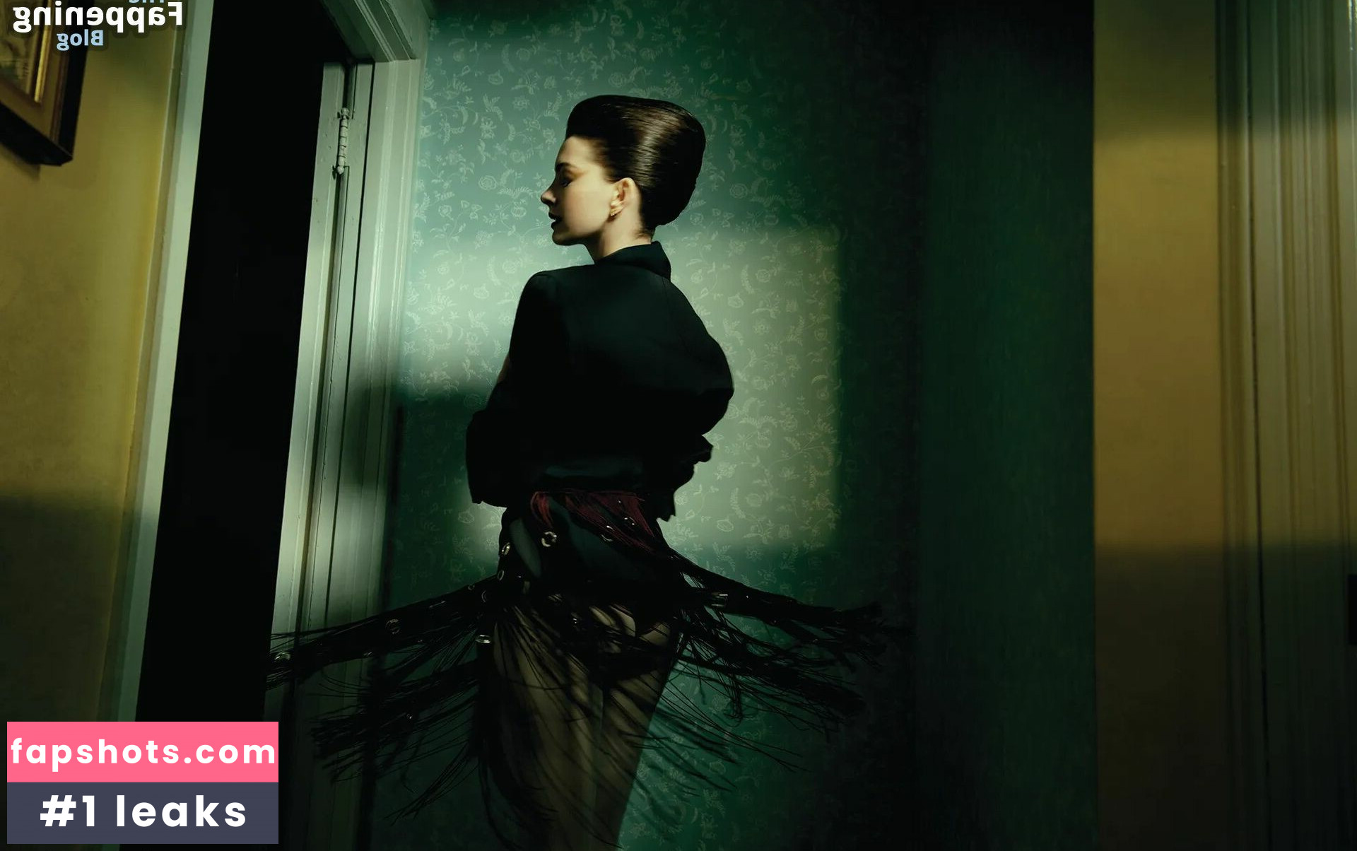 Anne Hathaway gallery photo #241