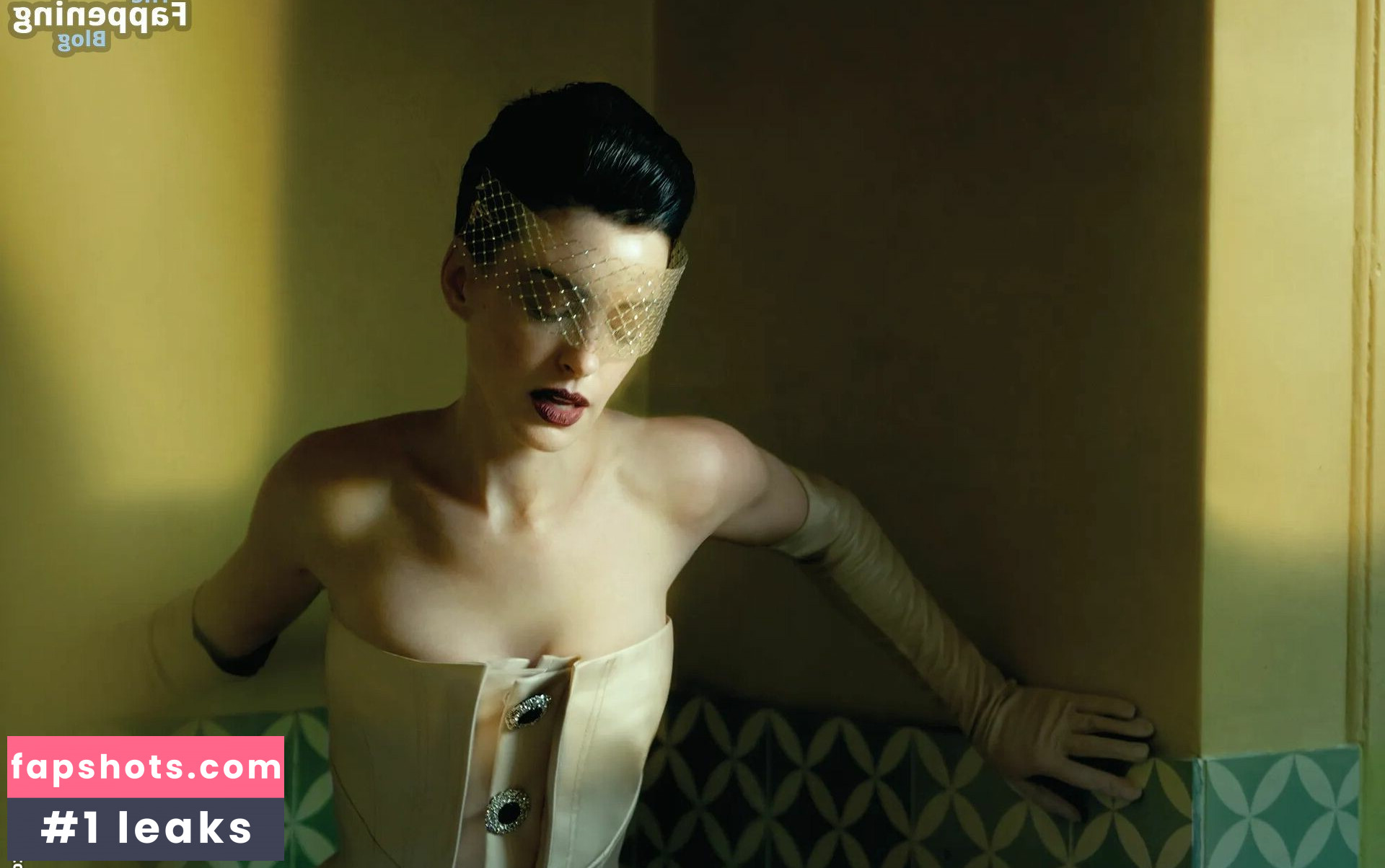 Anne Hathaway gallery photo #242