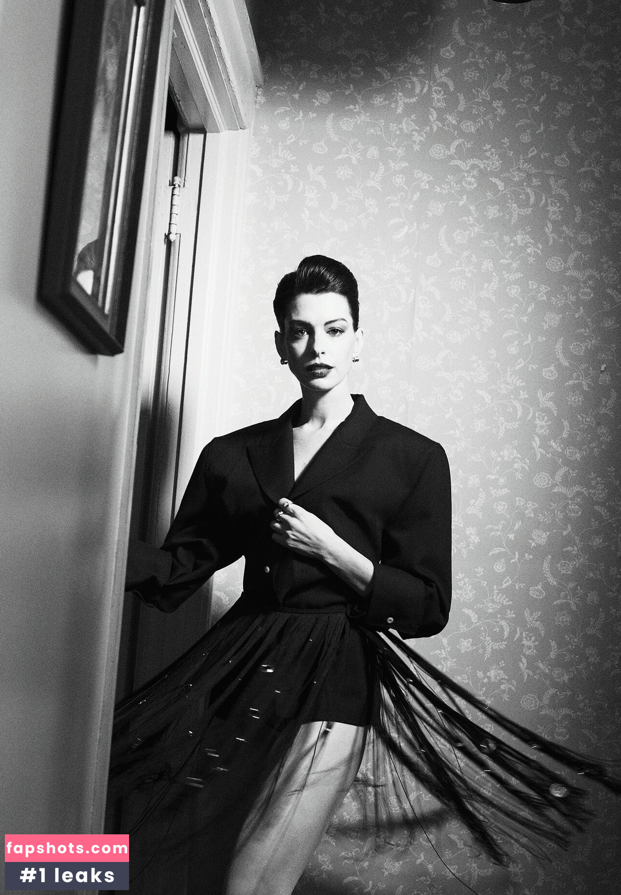 Anne Hathaway gallery photo #254