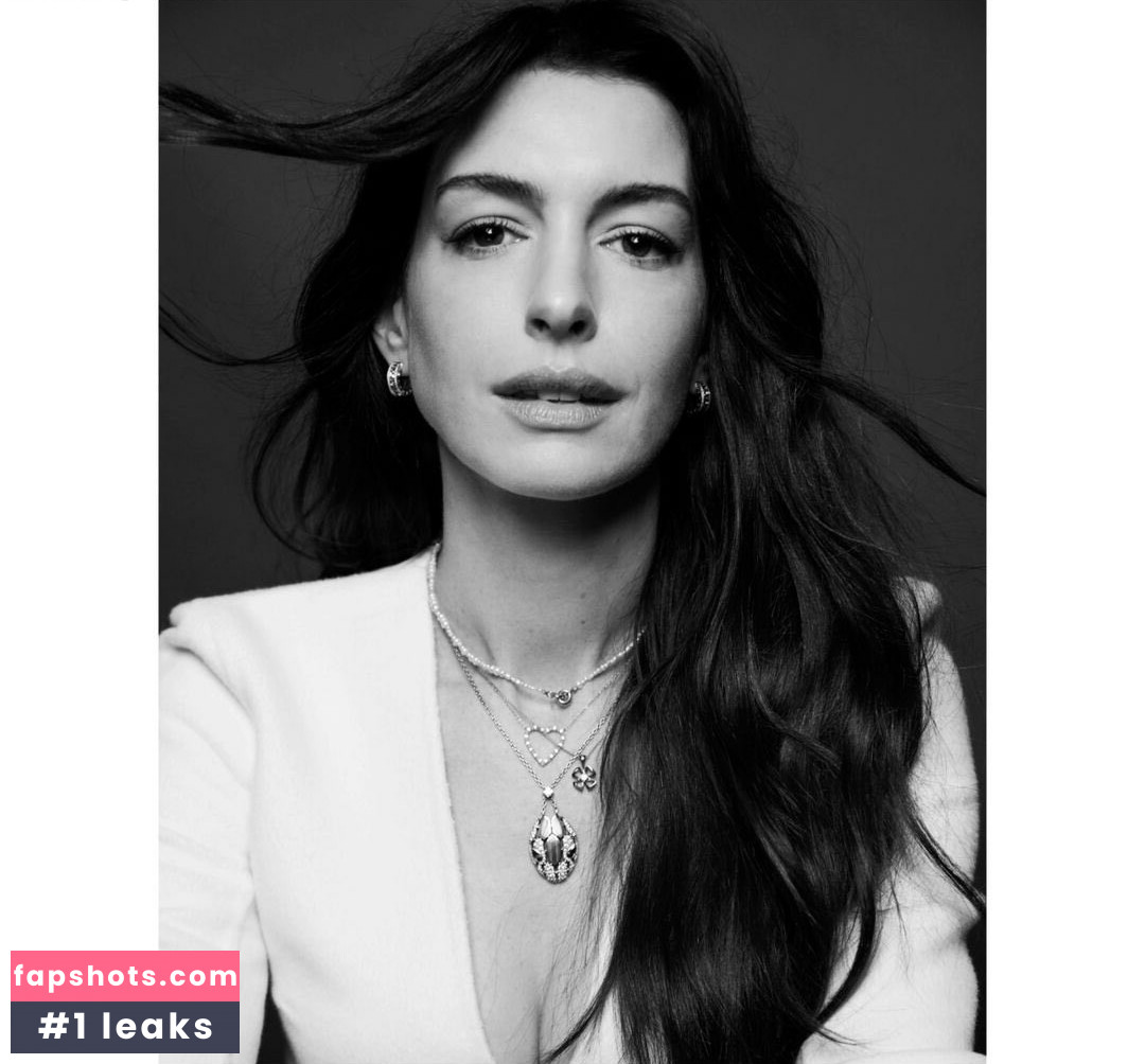 Anne Hathaway gallery photo #259