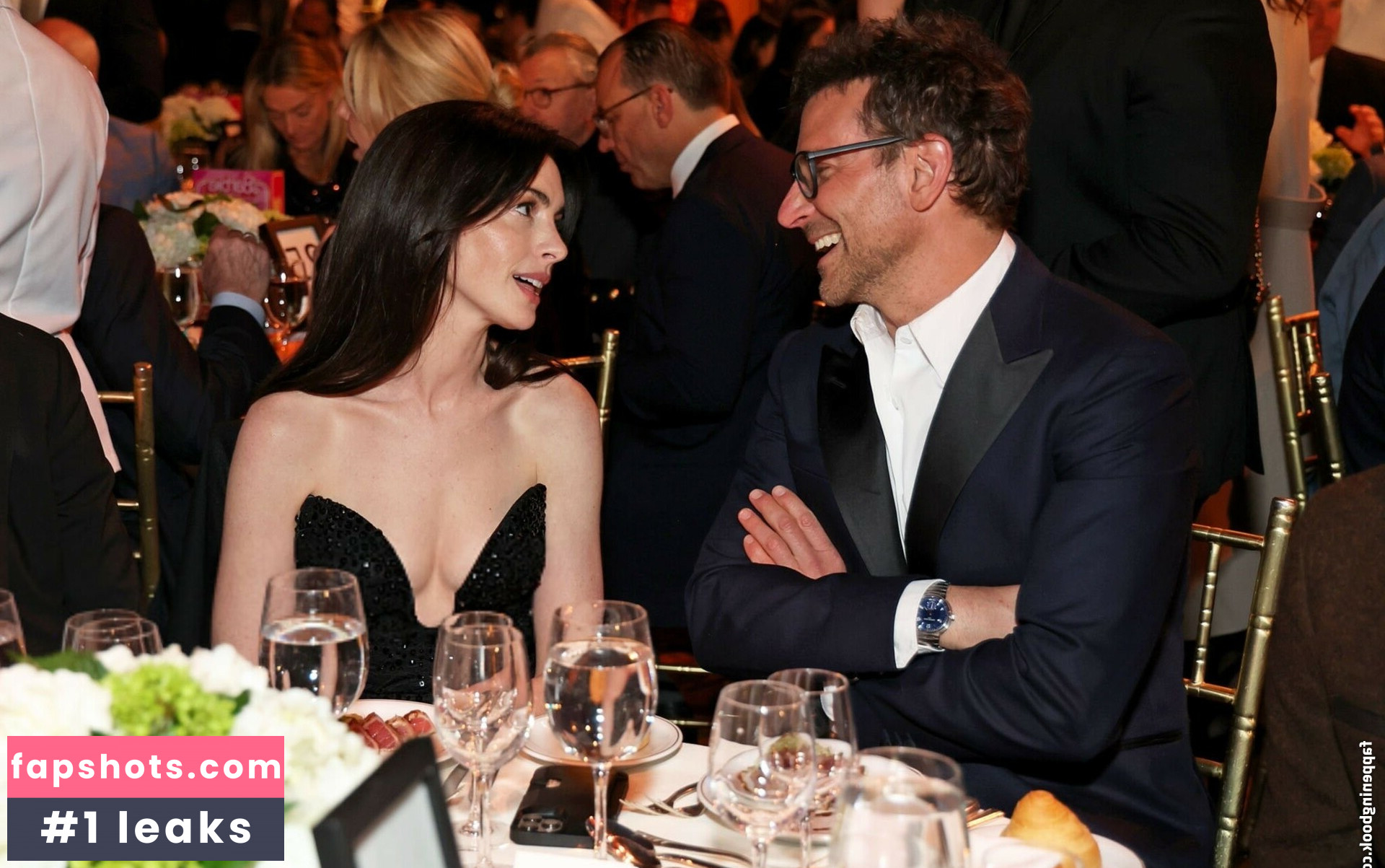 Anne Hathaway gallery photo #321