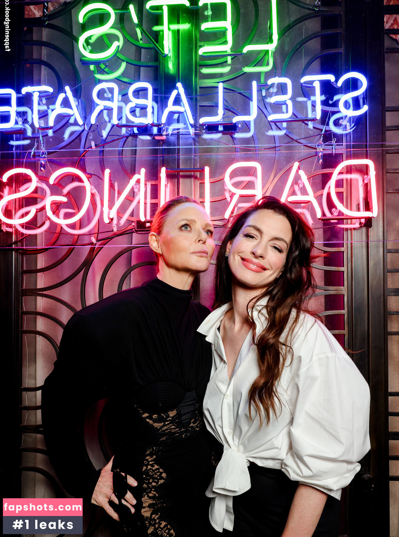 Anne Hathaway gallery photo #34