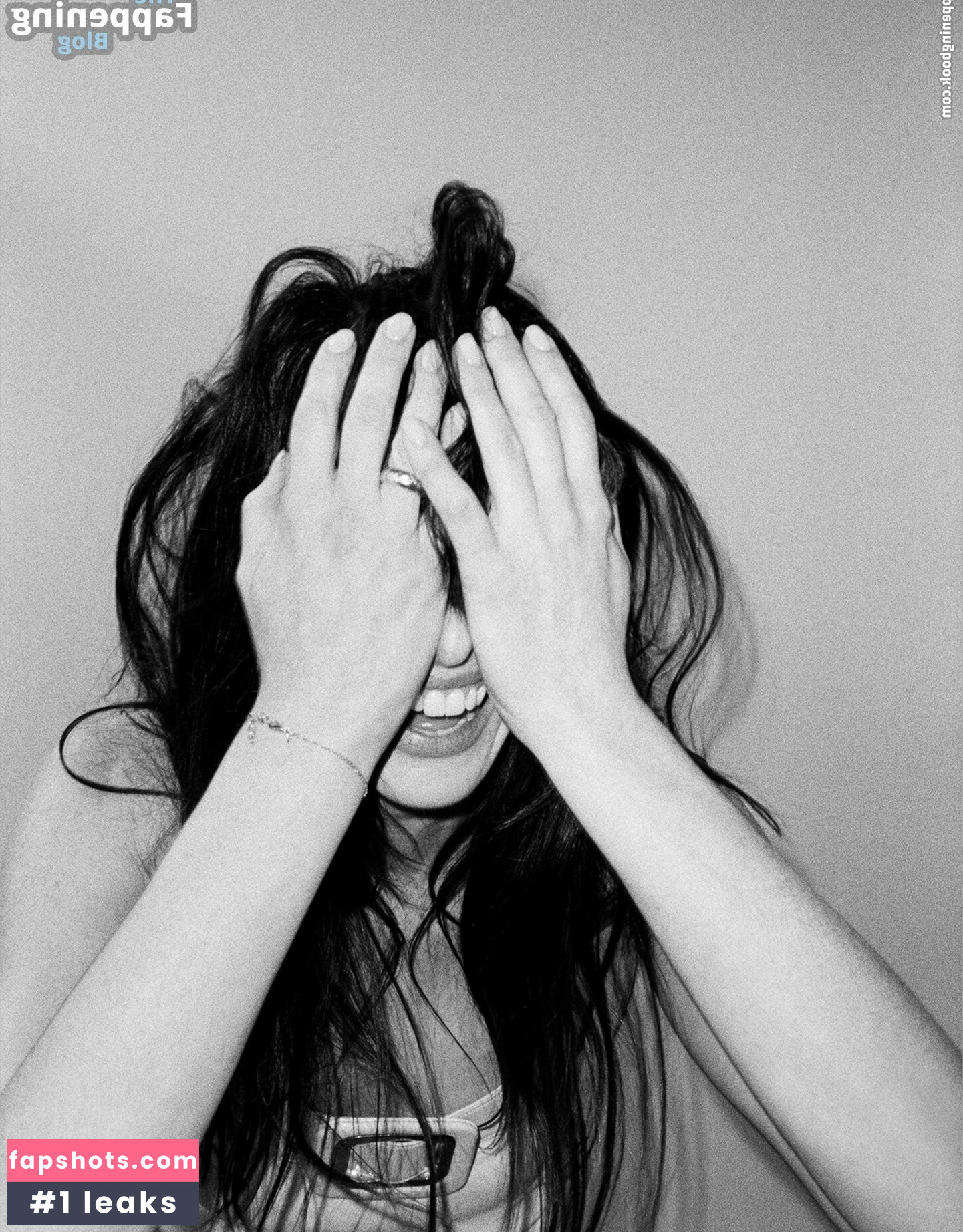 Anne Hathaway gallery photo #341