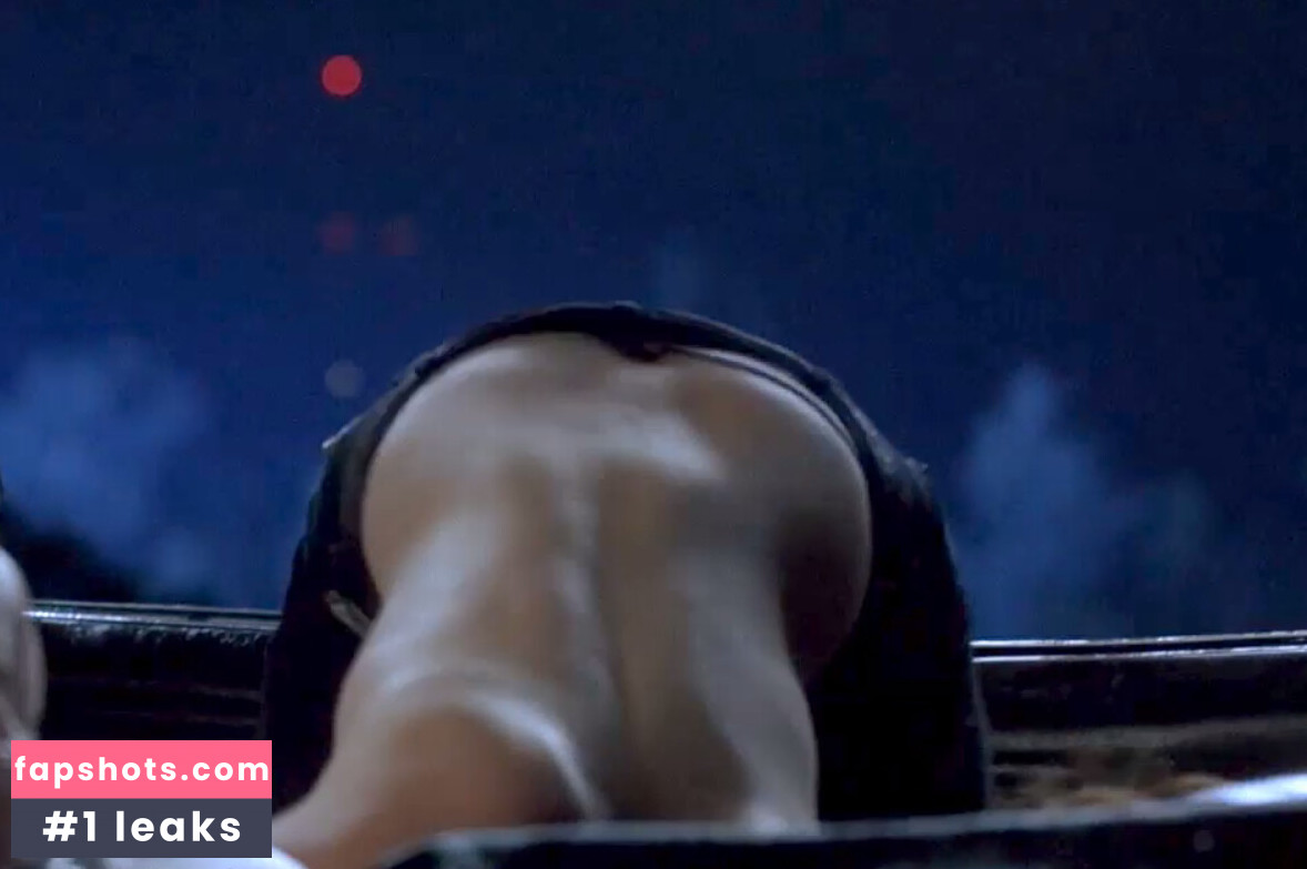 Anne Hathaway gallery photo #369