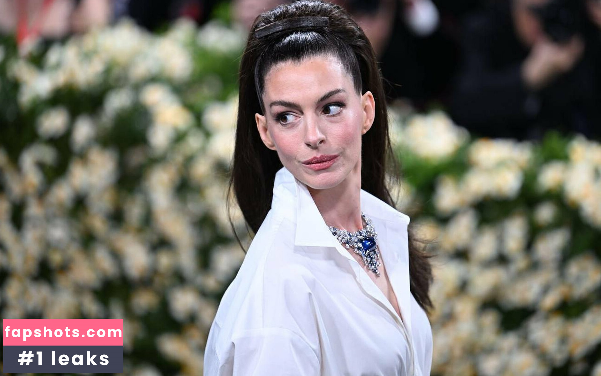 Anne Hathaway gallery photo #41