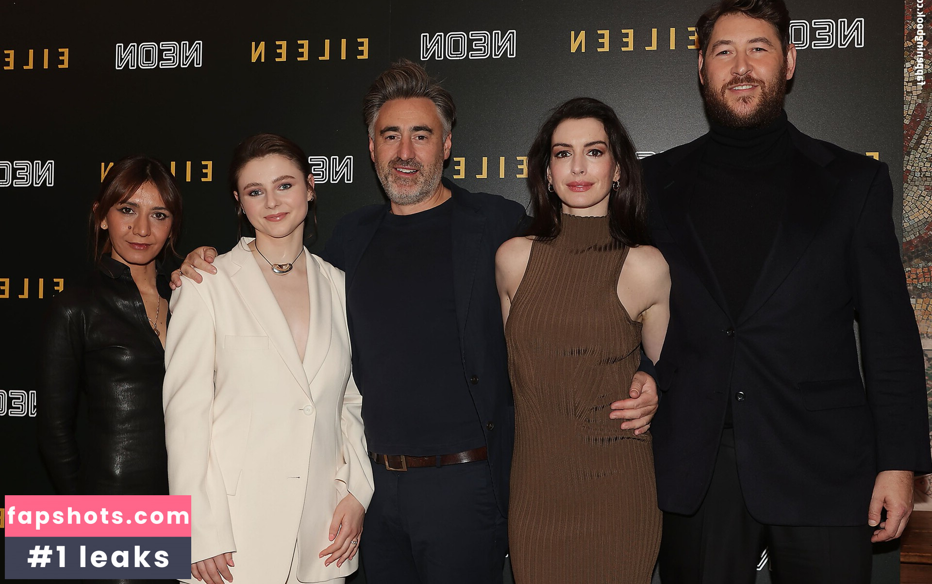 Anne Hathaway gallery photo #413