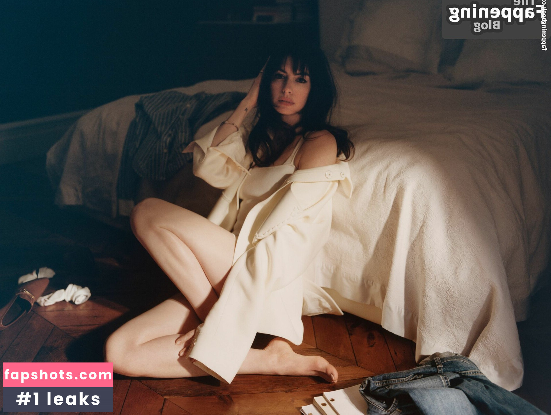 Anne Hathaway gallery photo #456