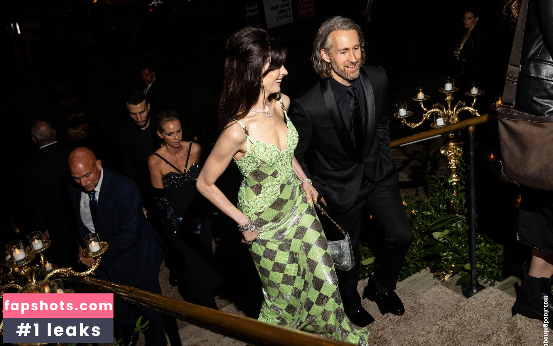 Anne Hathaway gallery photo #540