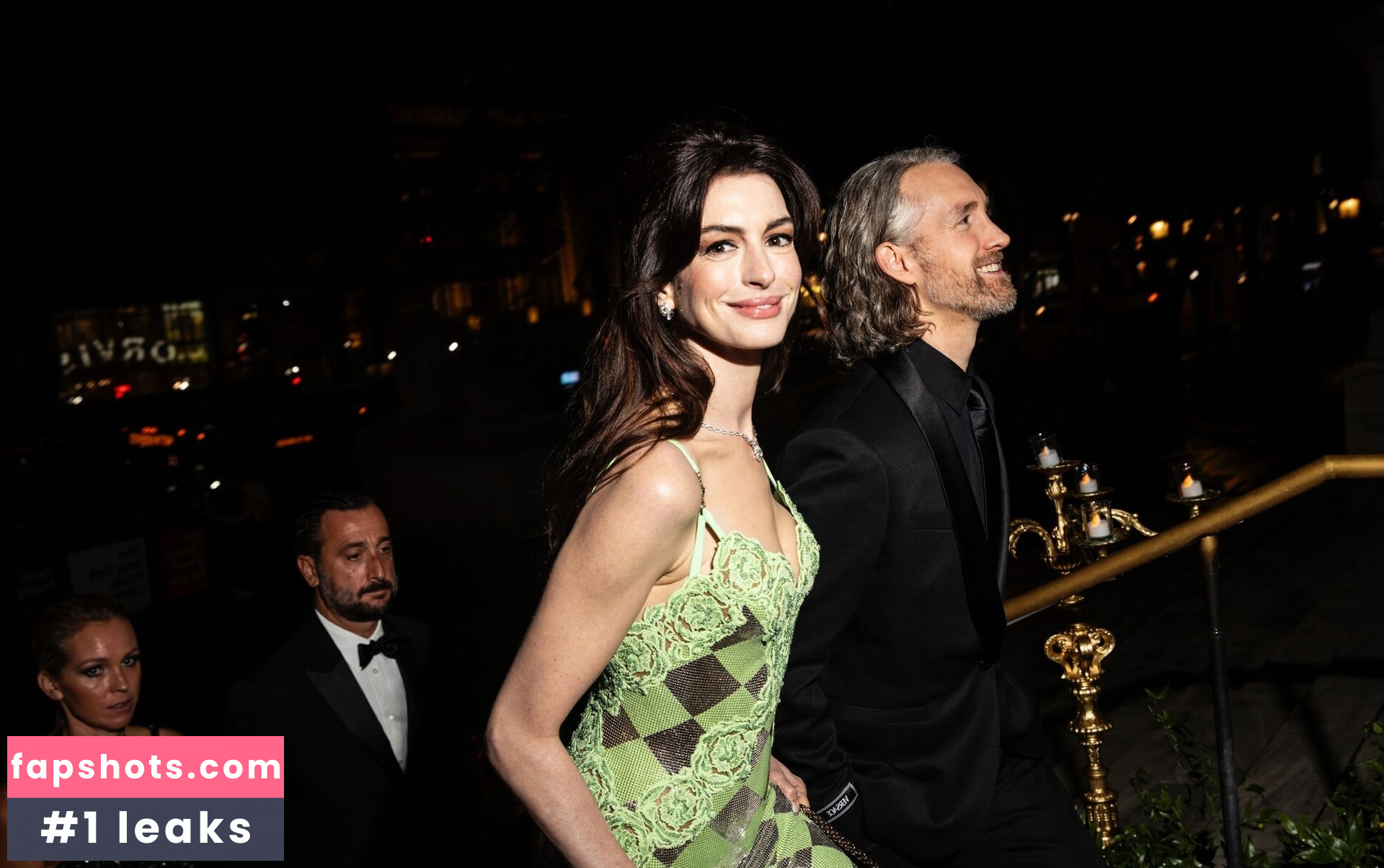 Anne Hathaway gallery photo #541