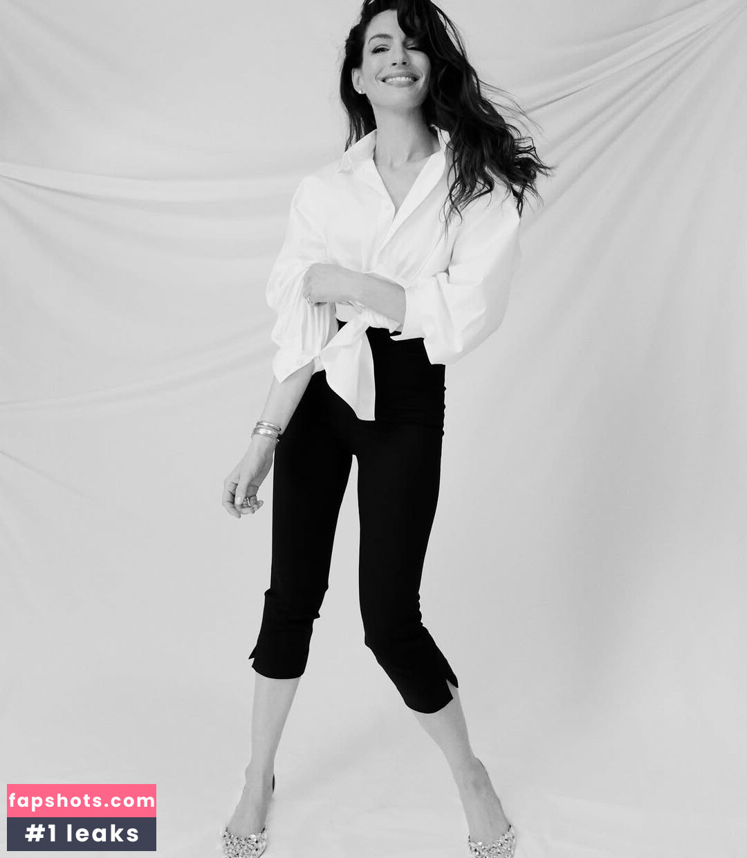 Anne Hathaway gallery photo #74