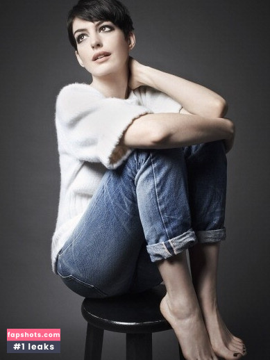 Anne Hathaway gallery photo #736
