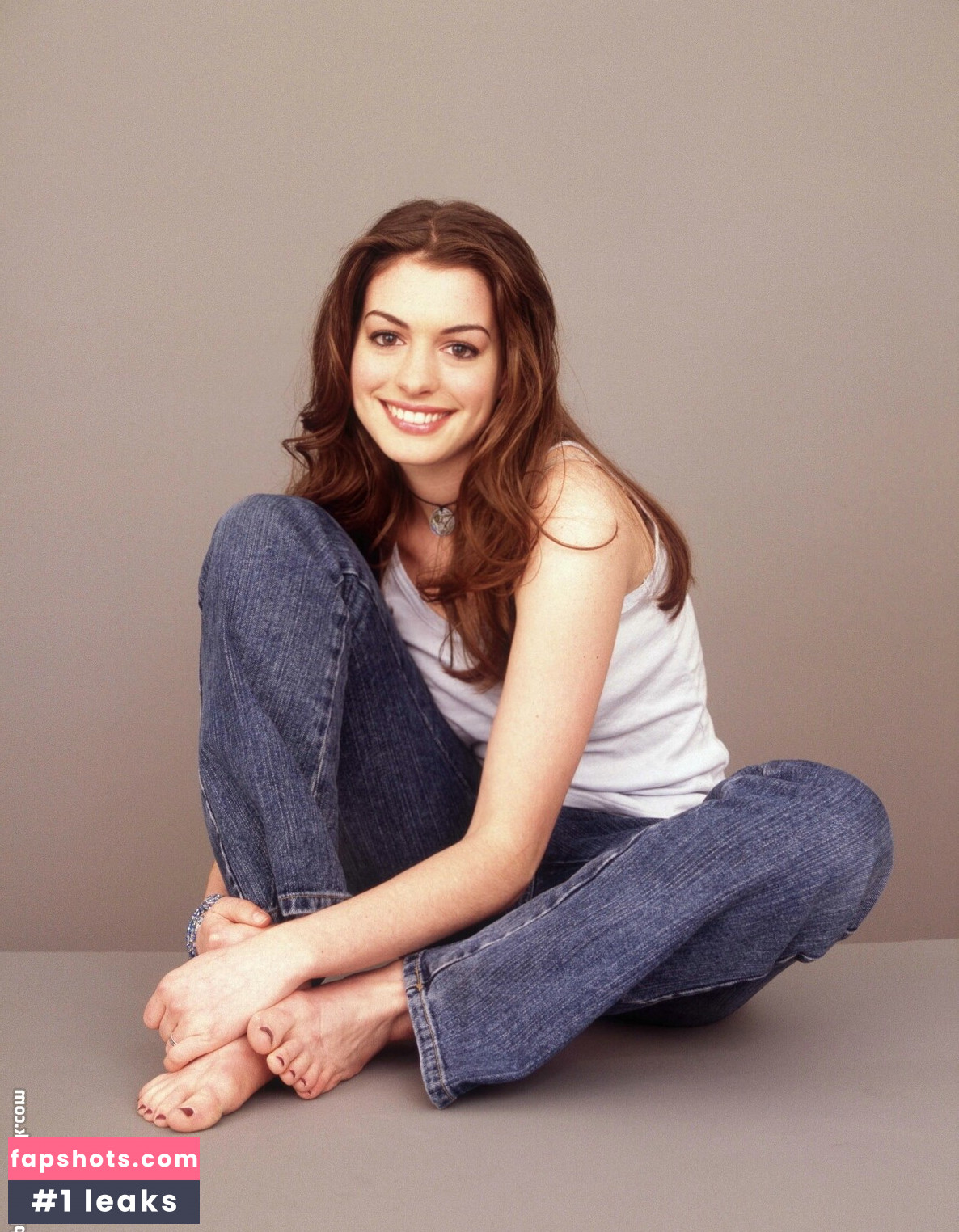 Anne Hathaway gallery photo #737