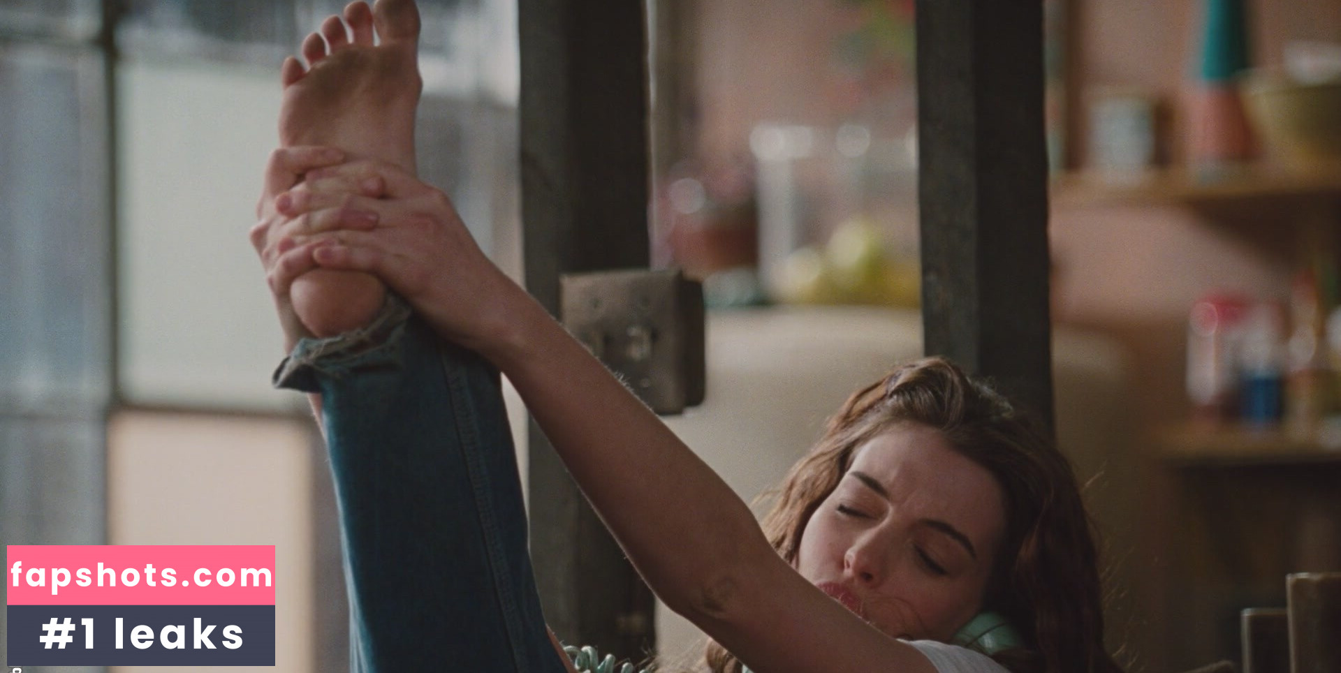 Anne Hathaway gallery photo #740