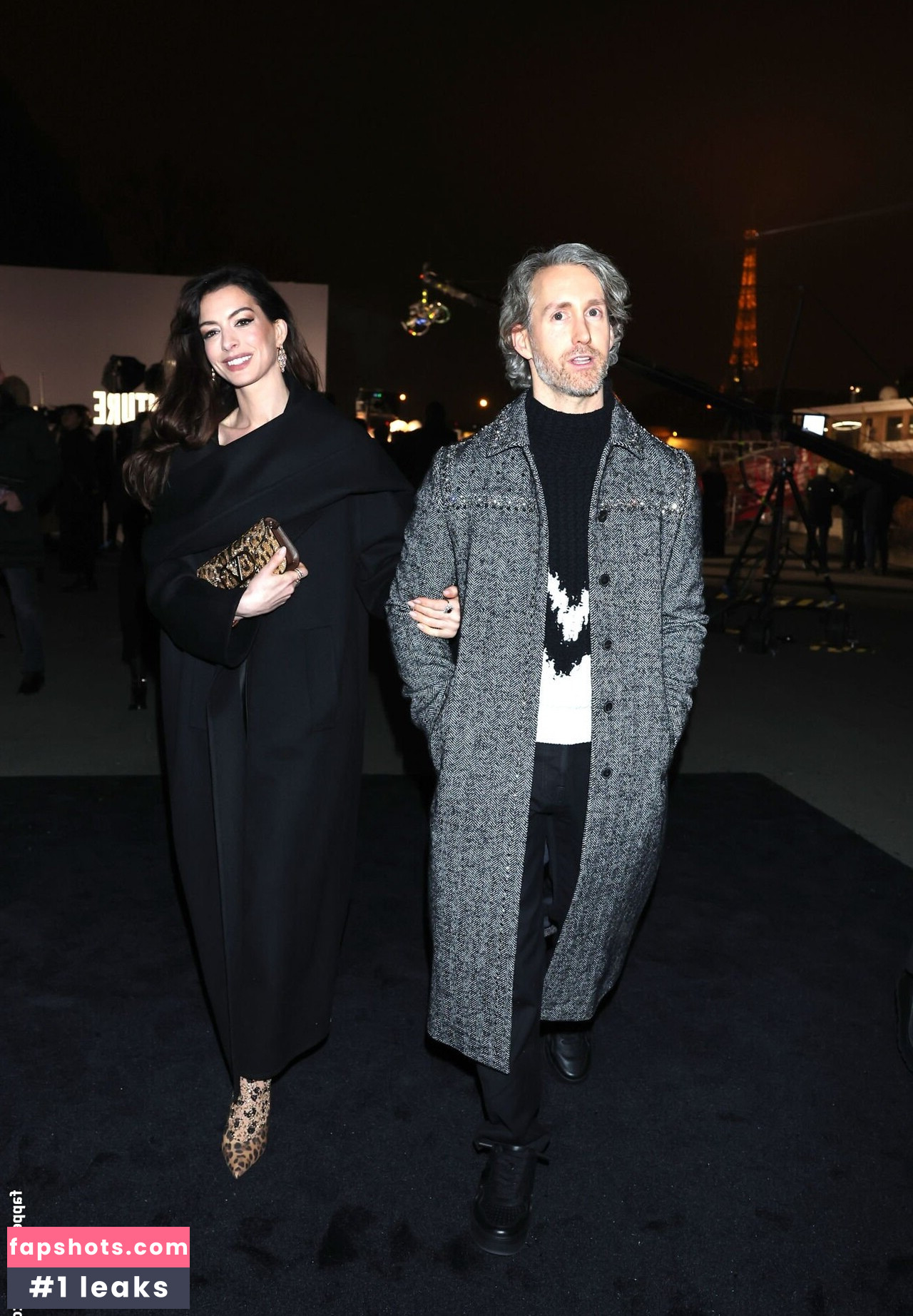 Anne Hathaway gallery photo #769