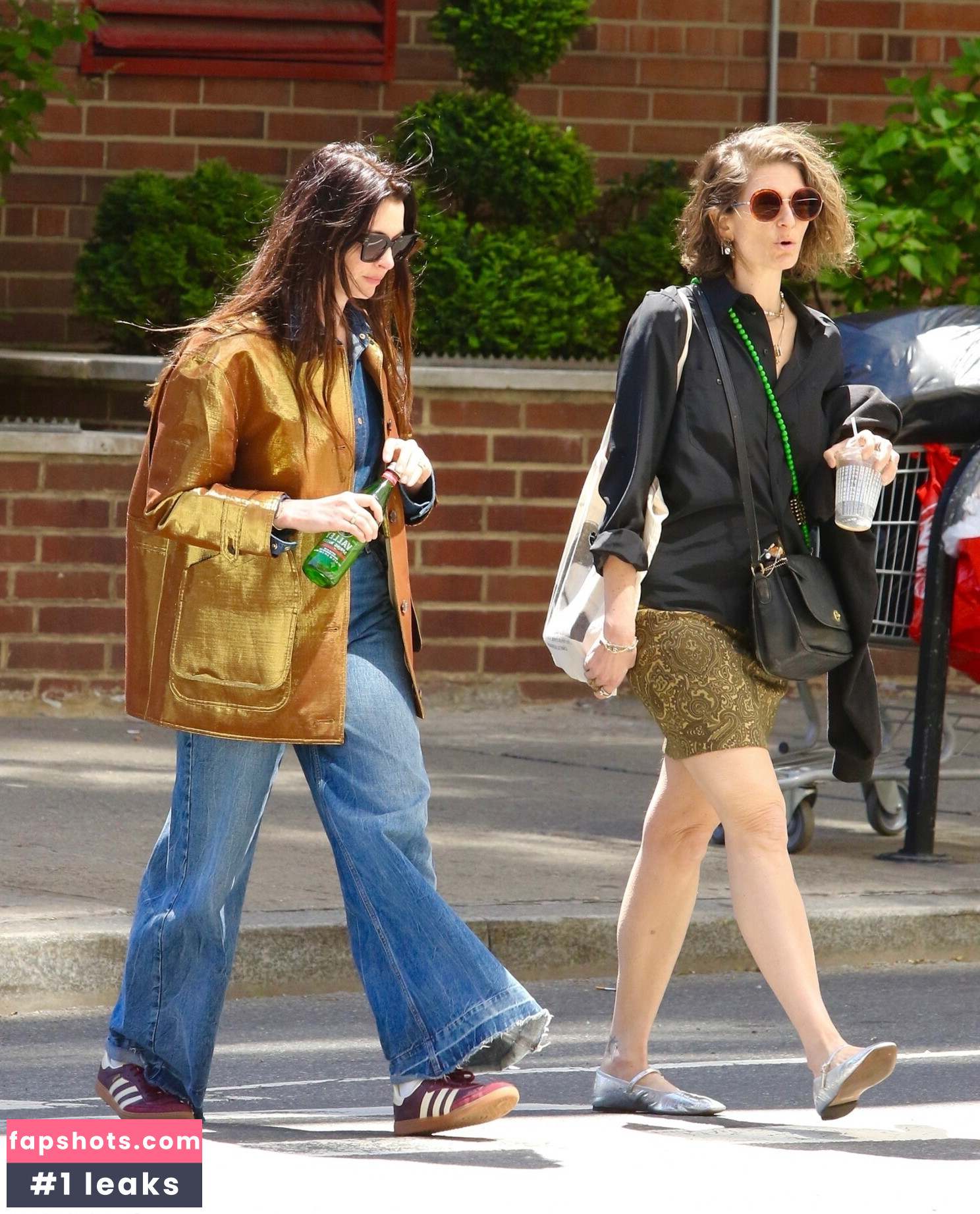 Anne Hathaway gallery photo #79