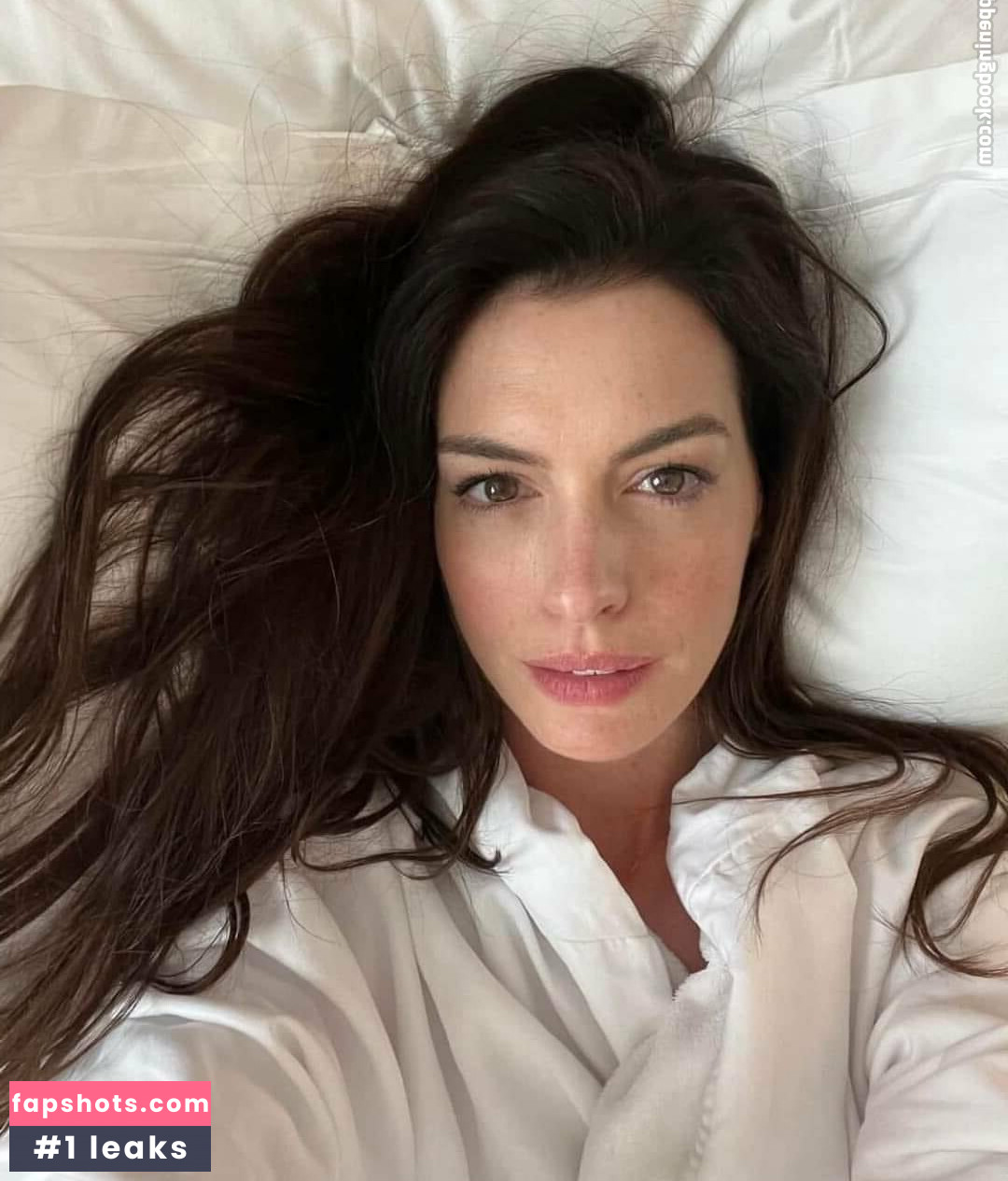 Anne Hathaway gallery photo #786