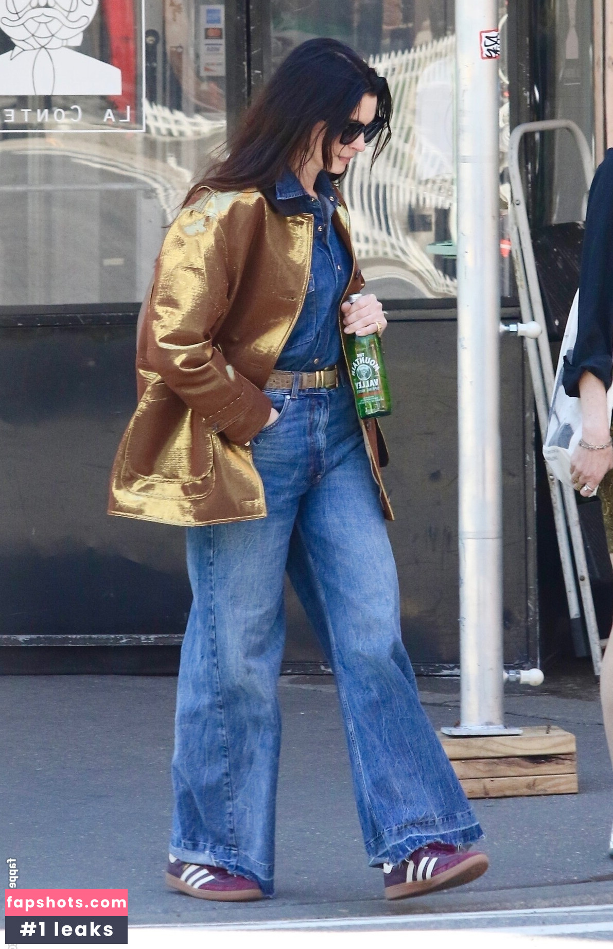 Anne Hathaway gallery photo #80