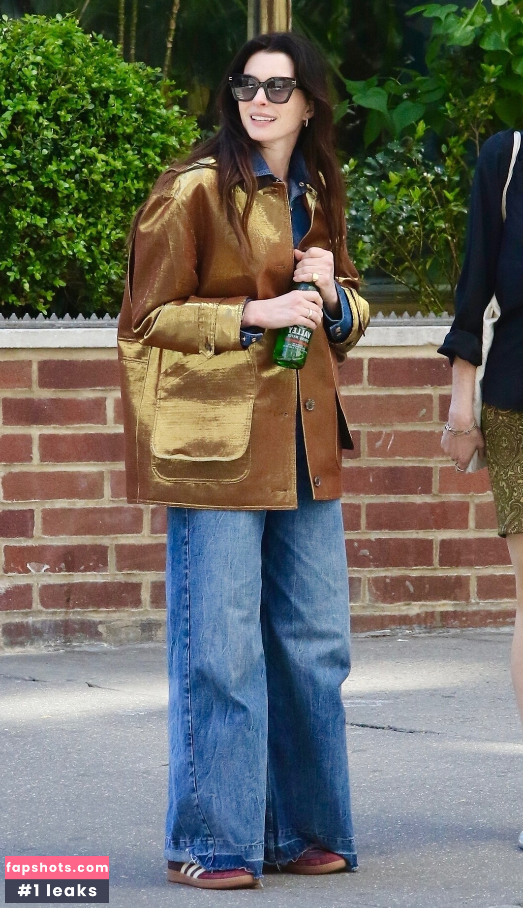 Anne Hathaway gallery photo #83