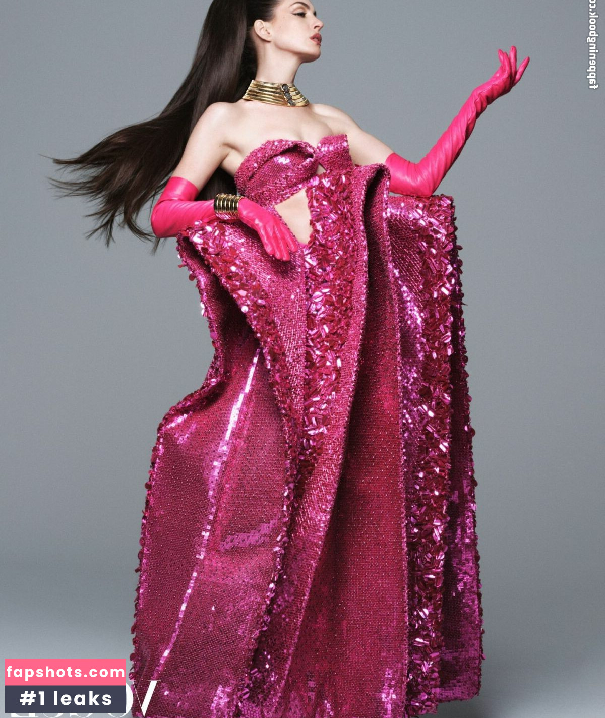 Anne Hathaway gallery photo #824