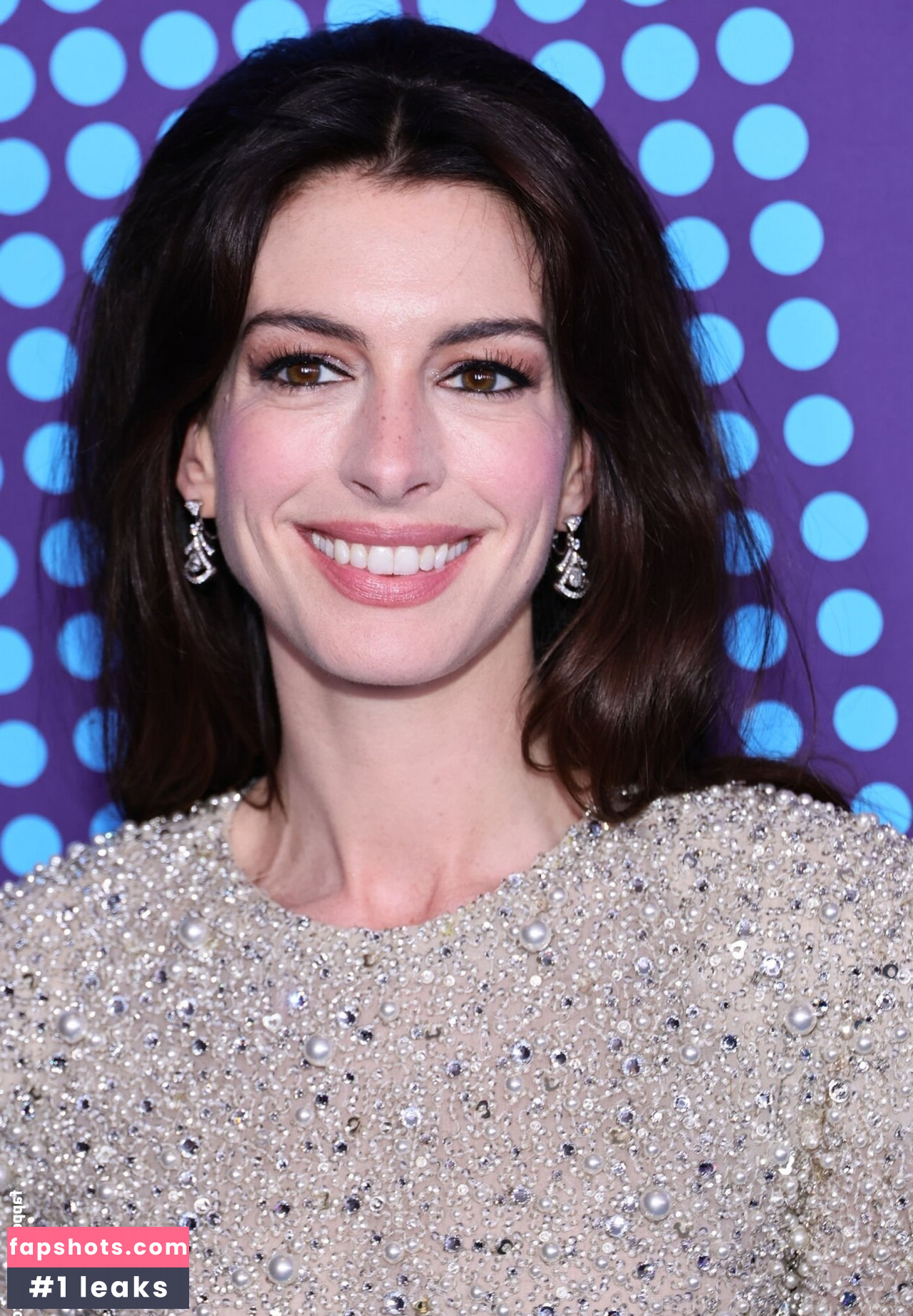 Anne Hathaway gallery photo #836