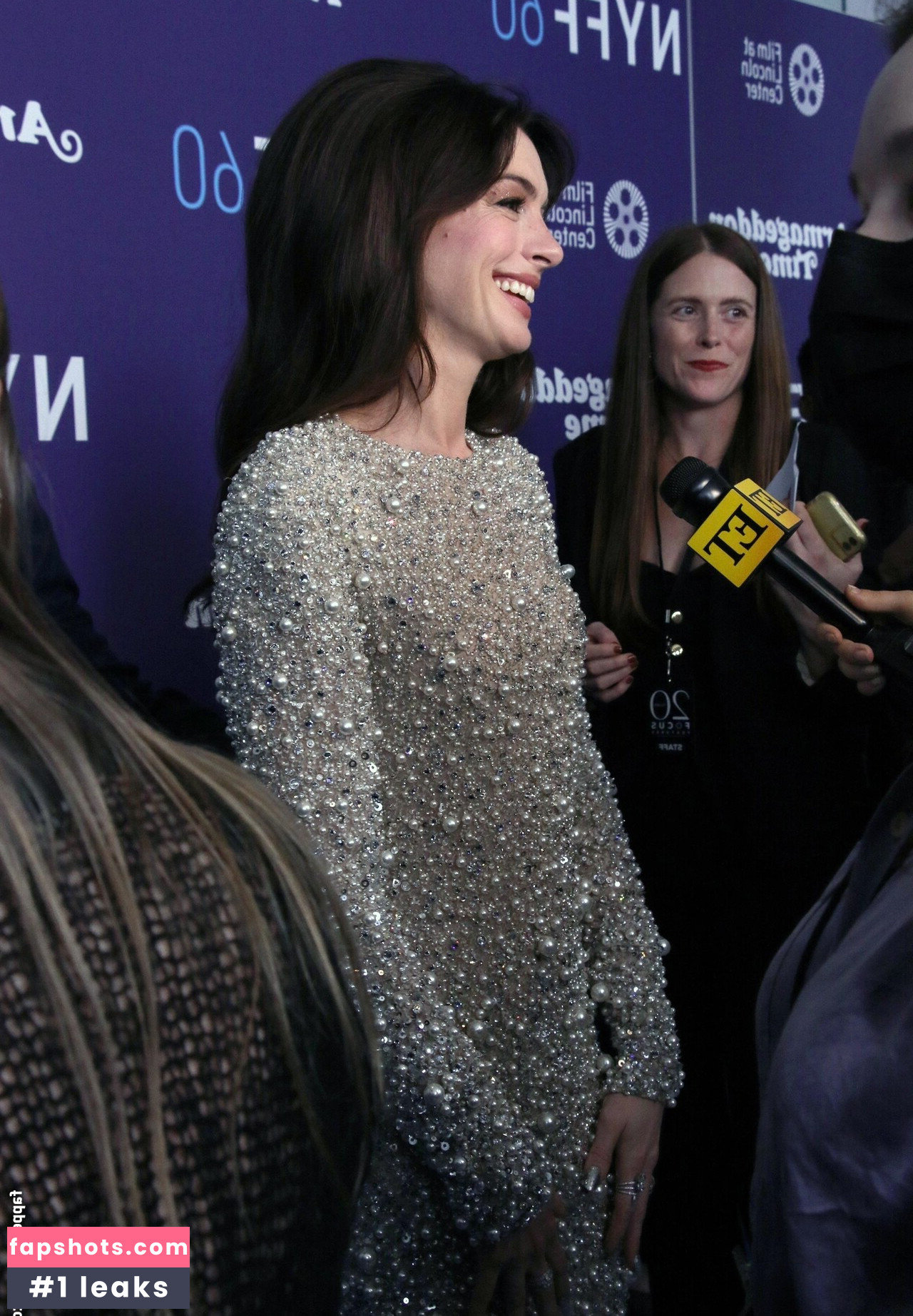 Anne Hathaway gallery photo #837