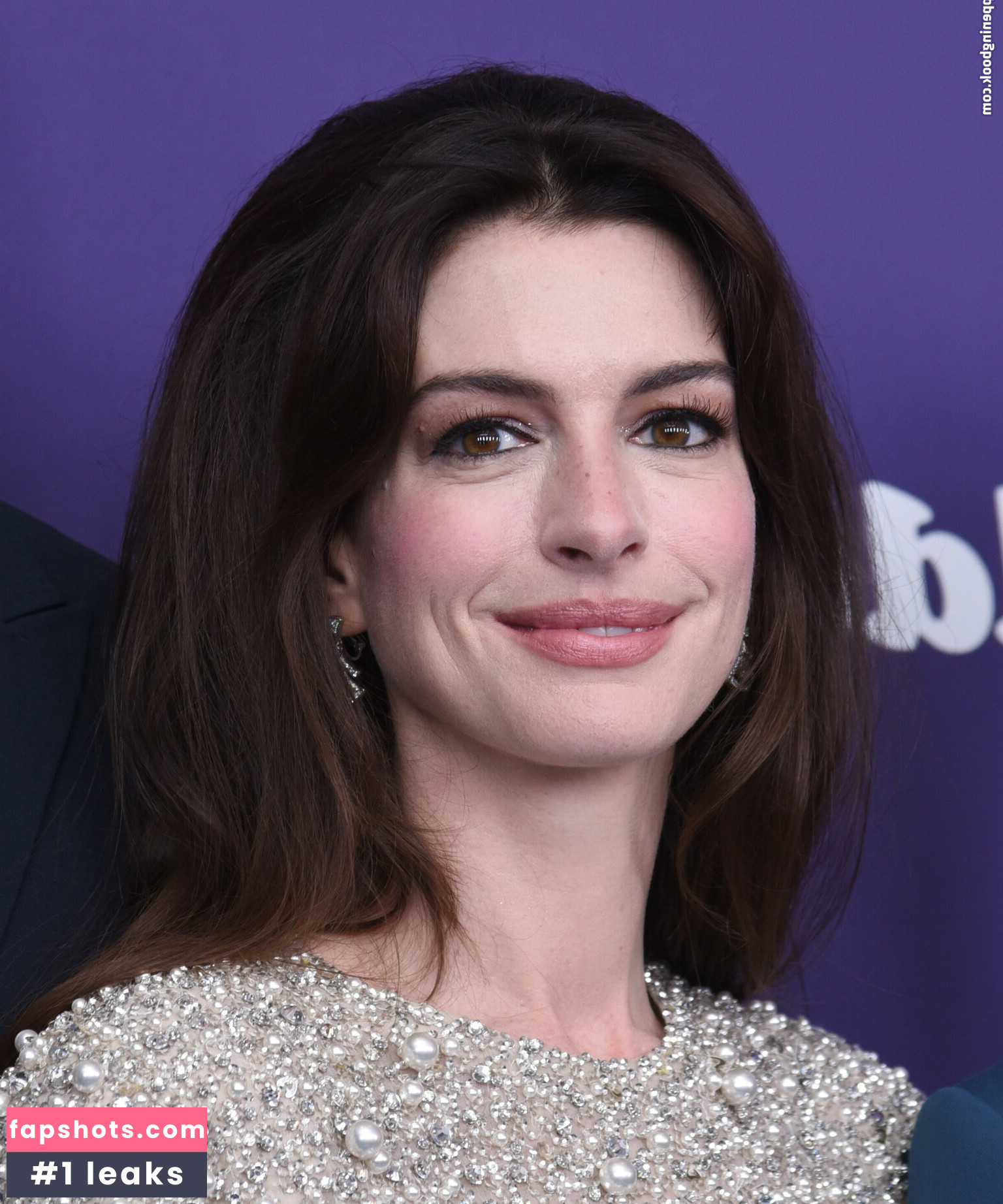 Anne Hathaway gallery photo #840