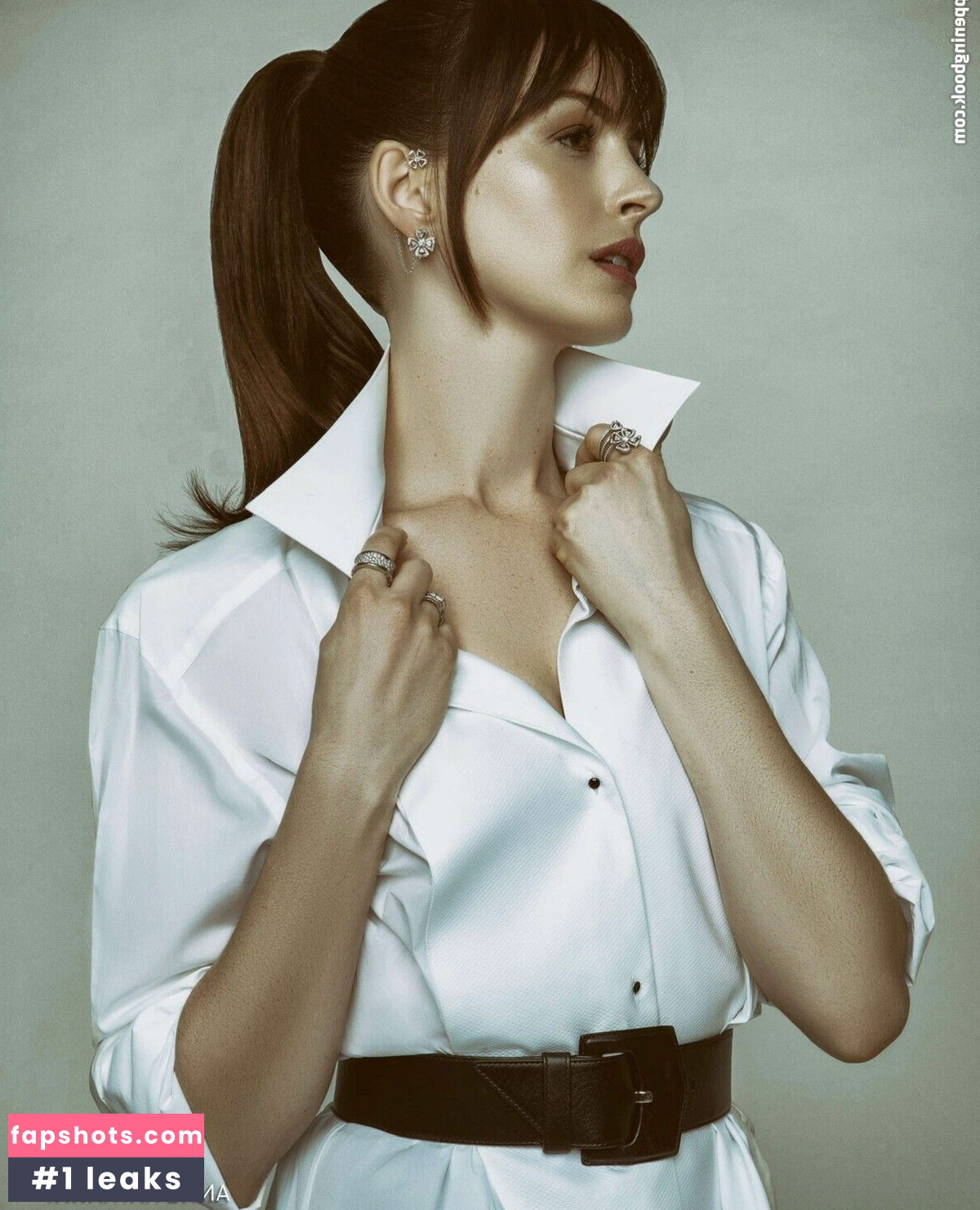 Anne Hathaway gallery photo #896